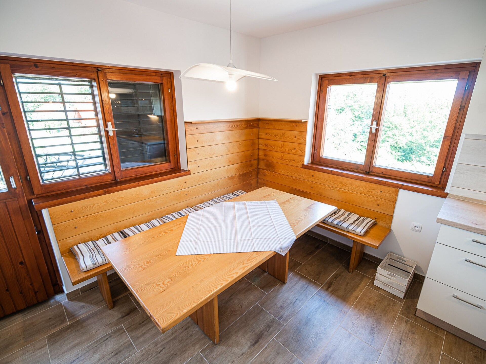 Vrijstaand vakantiehuis met bergzicht en rivier in Cerklje ob Krki - foto 6