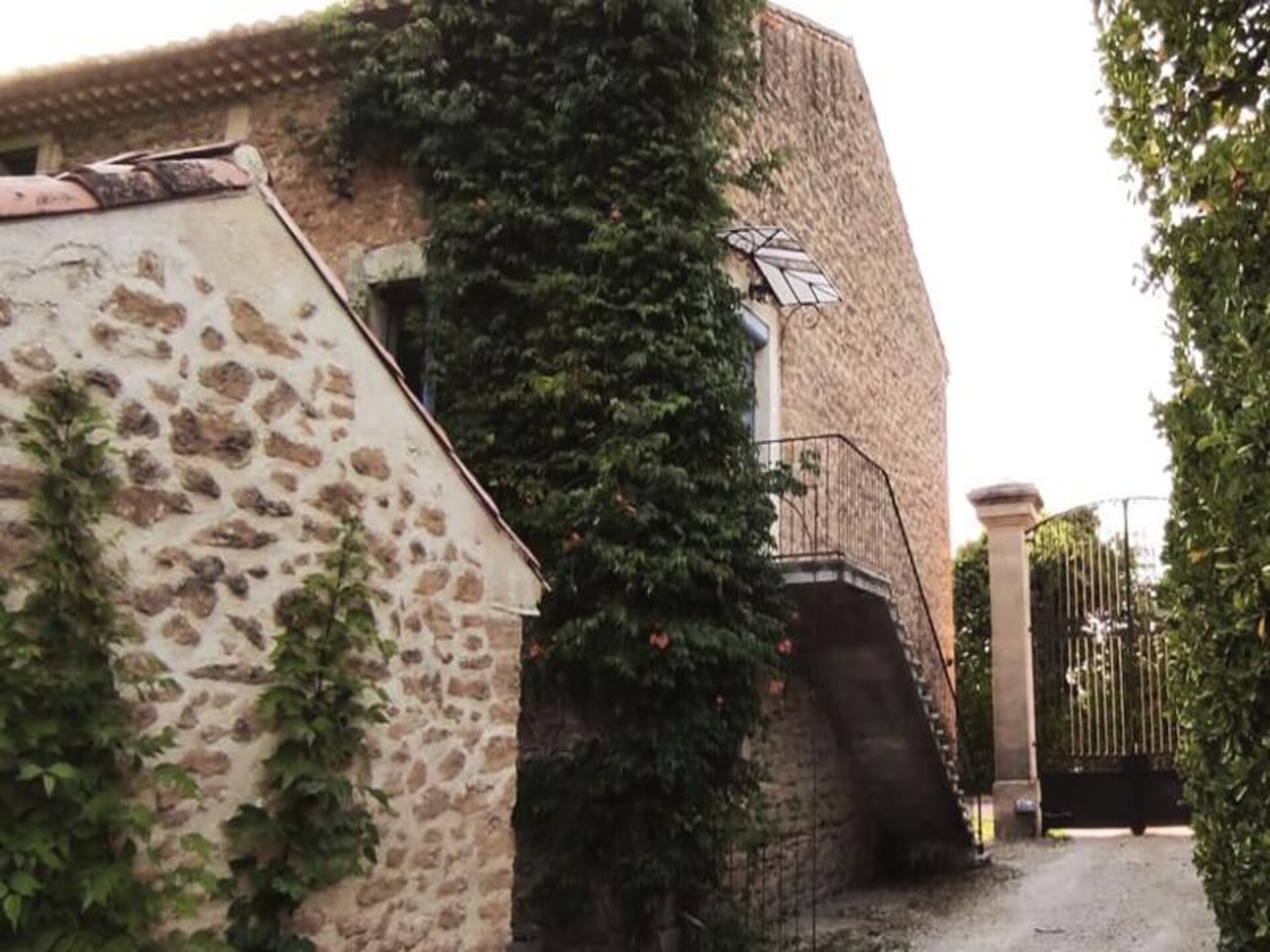 Authentieke loft in 18e-eeuwse Mas met tuin bij Avignon - foto 3