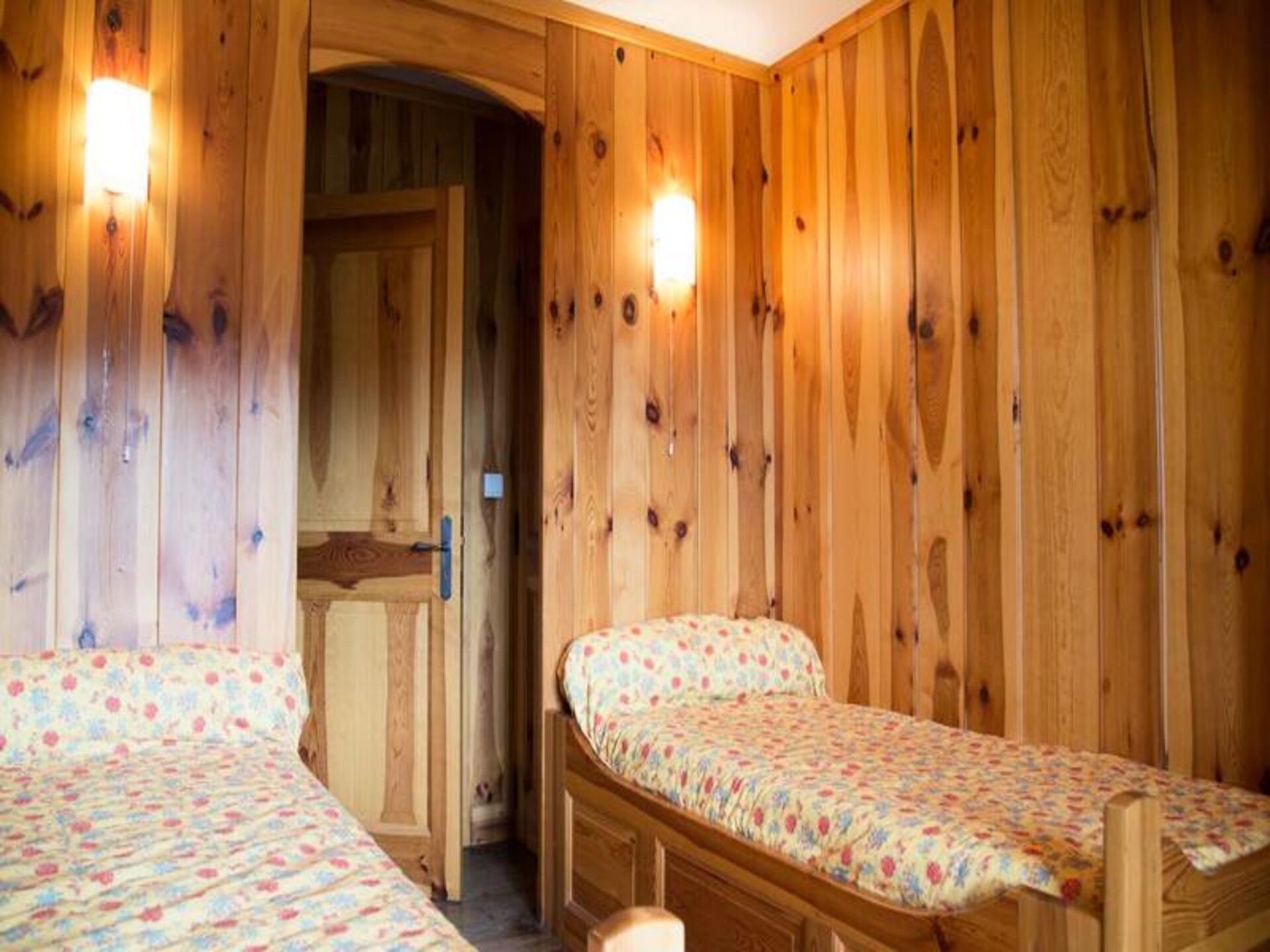 Authentiek vakantiehuis in Arzenc-d'Apcher met zwembad en uitzicht op de Gorges du Bès - foto 13