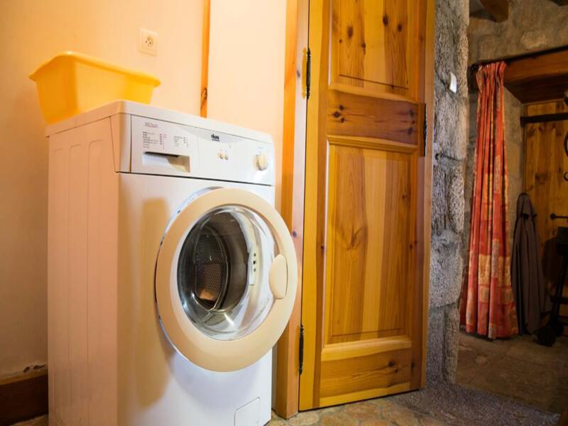 Authentiek vakantiehuis in Arzenc-d'Apcher met zwembad en uitzicht op de Gorges du Bès - foto 16