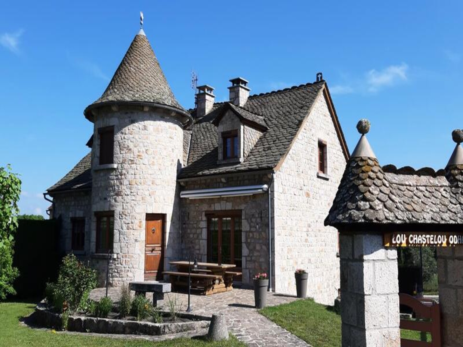 Gîte Lou Chastelou Odheteo: Ruim appartement voor 10 personen aan de poort van Aubrac - foto 2