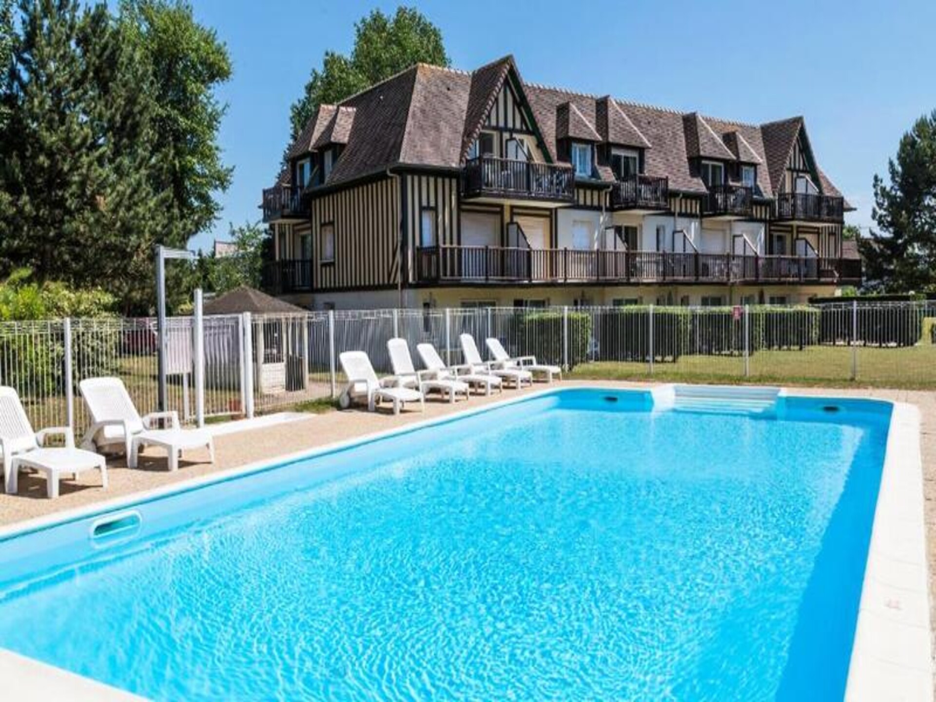 Appartement 4 personen bij strand Cabourg met verwarmd zwembad - foto 1