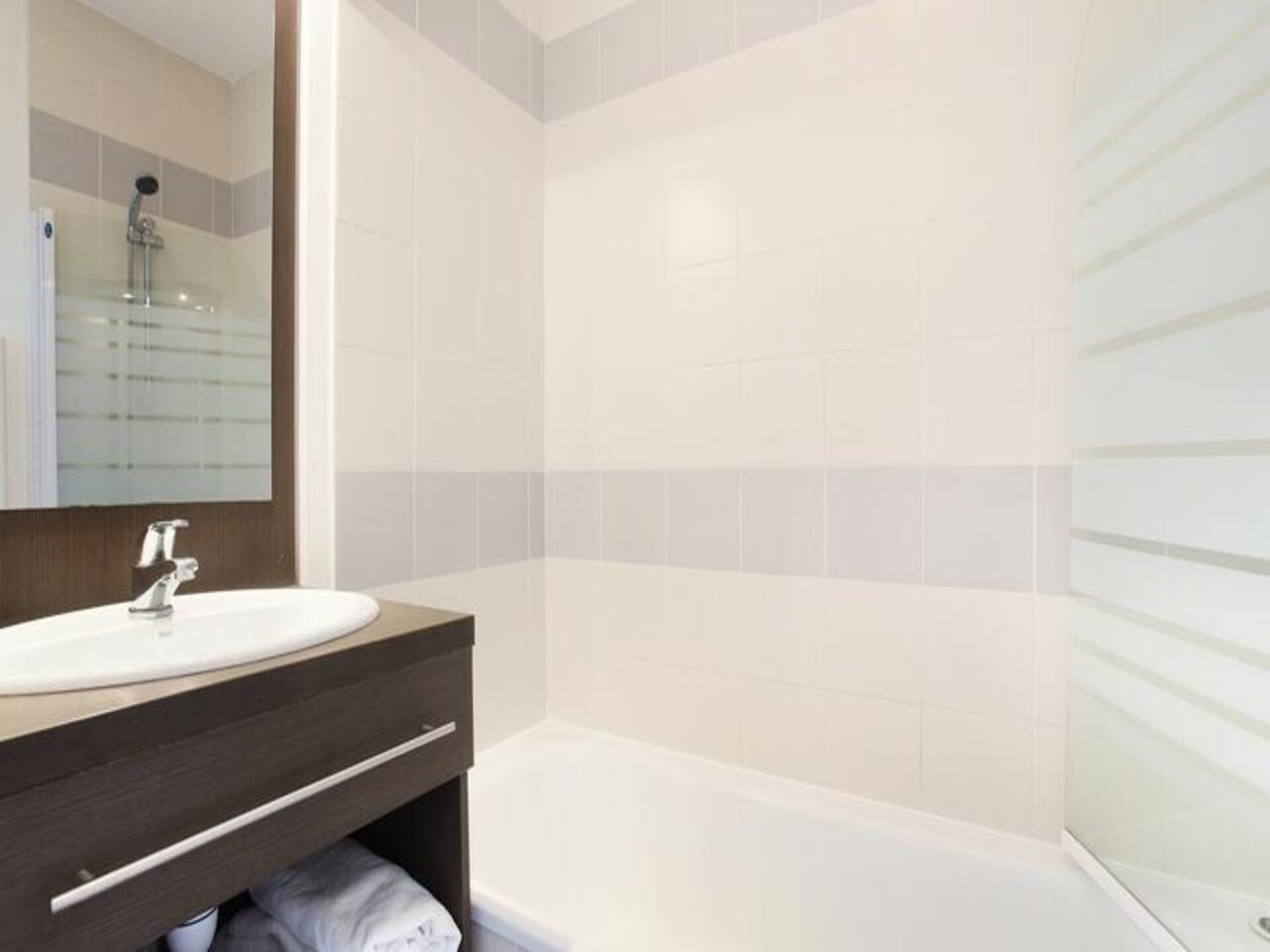 Appartement aan de Golfbaan met Uitzicht op de Sainte-Victoire in Cabriès - foto 12