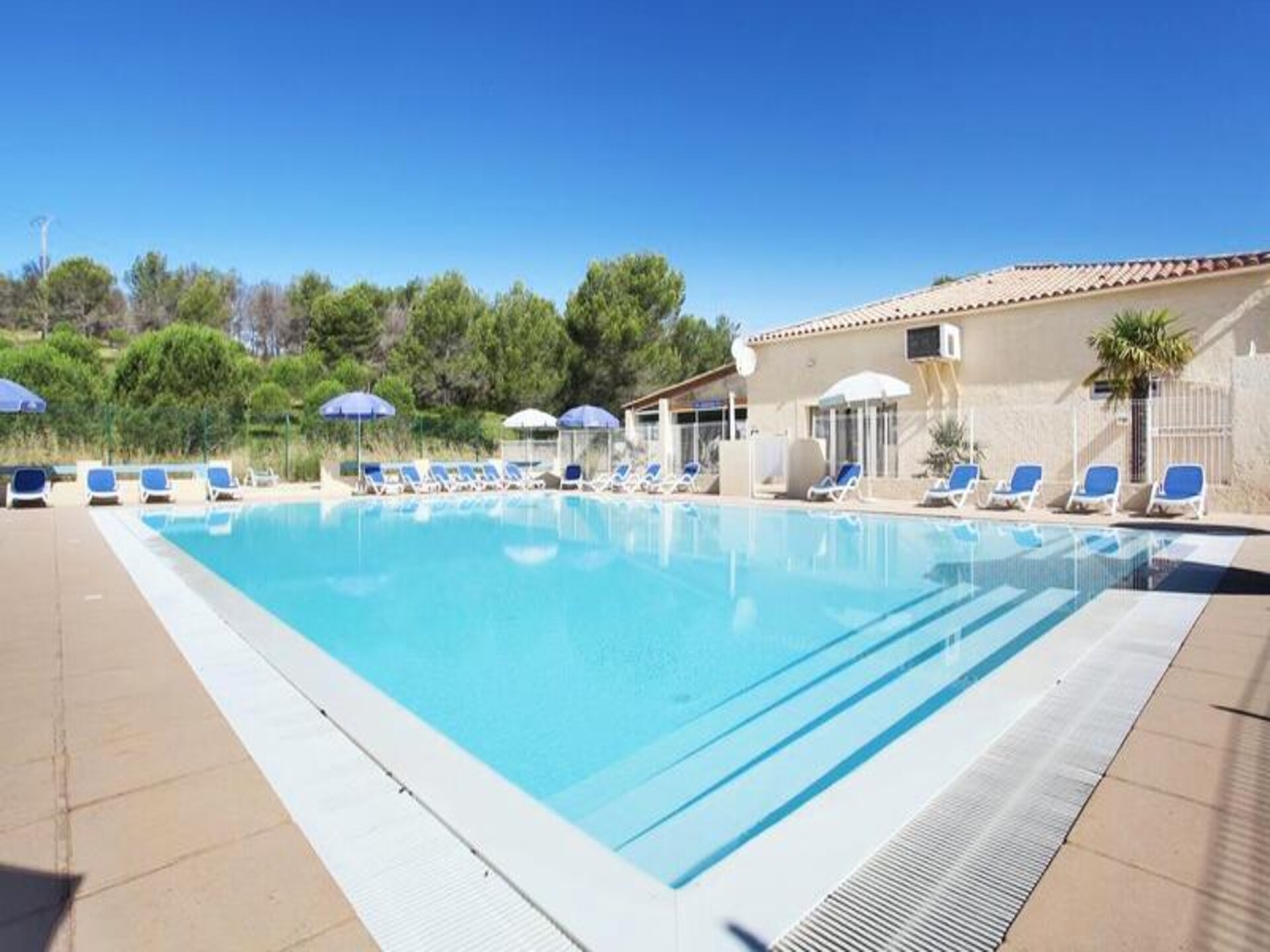 Gerenoveerd chalet in de Provence met zwembad, vlakbij Cassis en de zee - foto 7