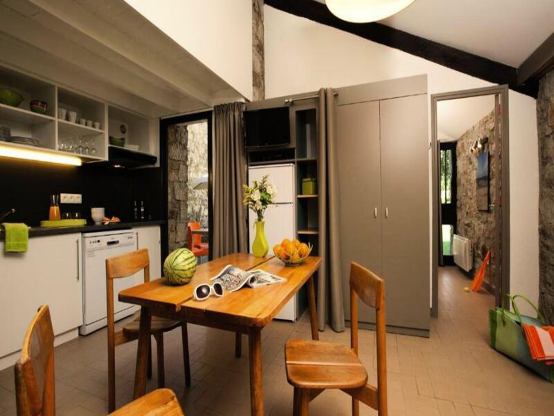 Authentiek stenen appartement voor 4 in bosrijk park nabij Les Vans - foto 9