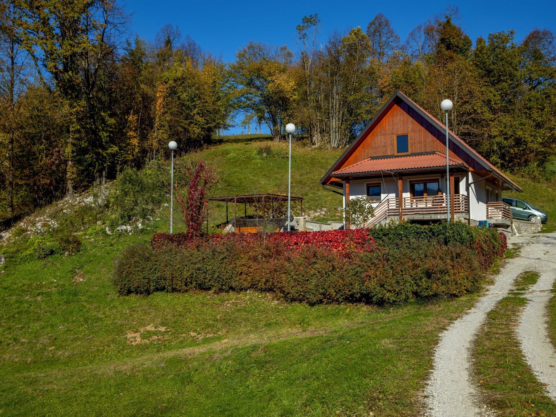 Vrijstaand vakantiehuis met sauna en BBQ aan de rivier bij Slap ob Idrijci - foto 40