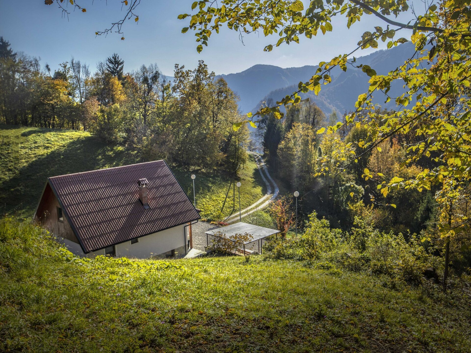 Vrijstaand vakantiehuis met sauna en BBQ aan de rivier bij Slap ob Idrijci - foto 47
