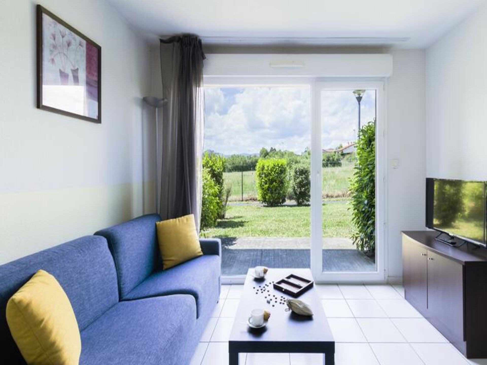 Ruim appartement voor 6 nabij Clermont-Ferrand met zwembad - foto 14