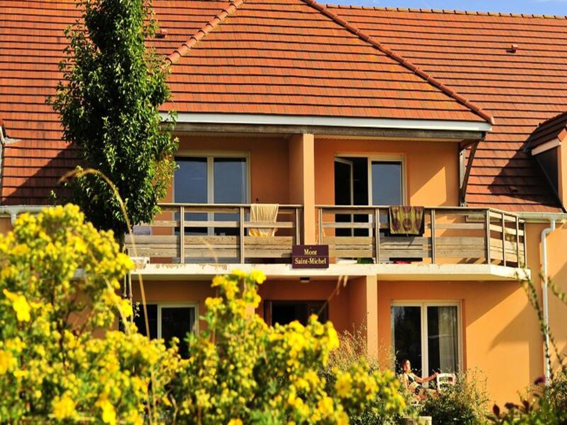 Rustiek appartement nabij Honfleur met binnenzwembad, sauna en tuin - foto 1
