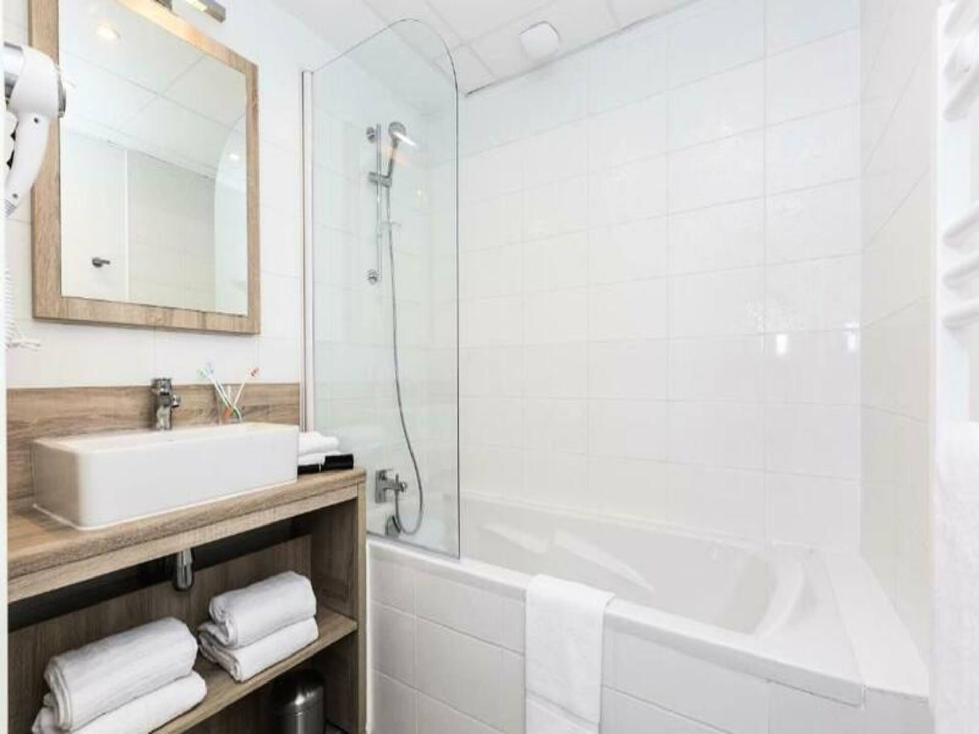 Licht appartement op Île de Ré met zwembad, vlakbij het strand - foto 14