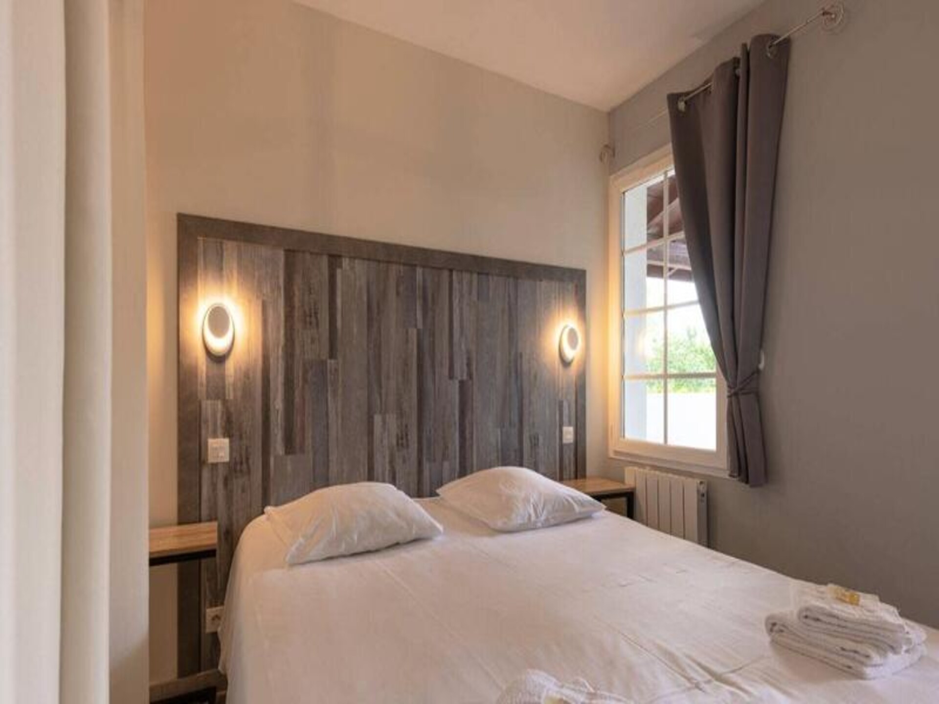 Authentiek vakwerkappartement in La Bastide Clairence met verwarmd zwembad - foto 12