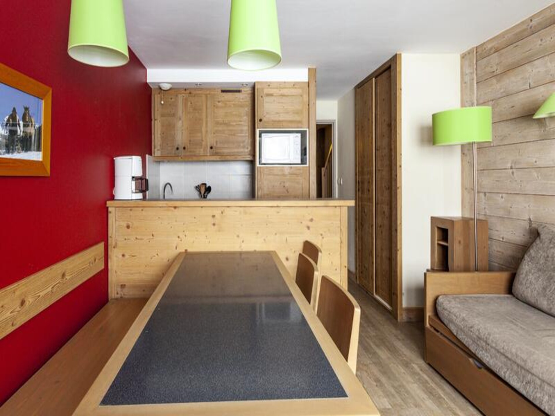 Appartement 7p in het autovrije La Tania, direct bij de piste en winkels - foto 8