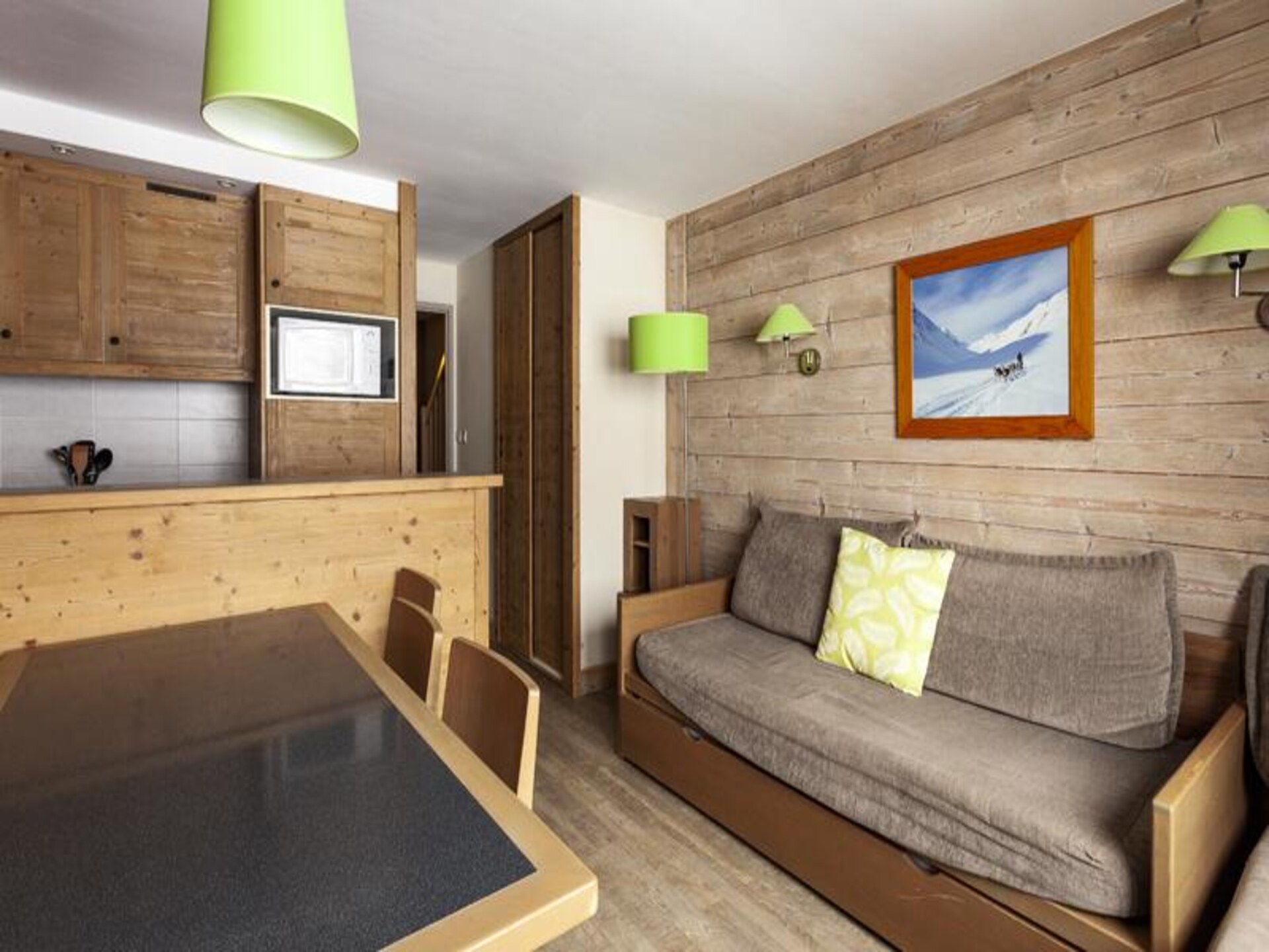 Appartement 7p in het autovrije La Tania, direct bij de piste en winkels - foto 9
