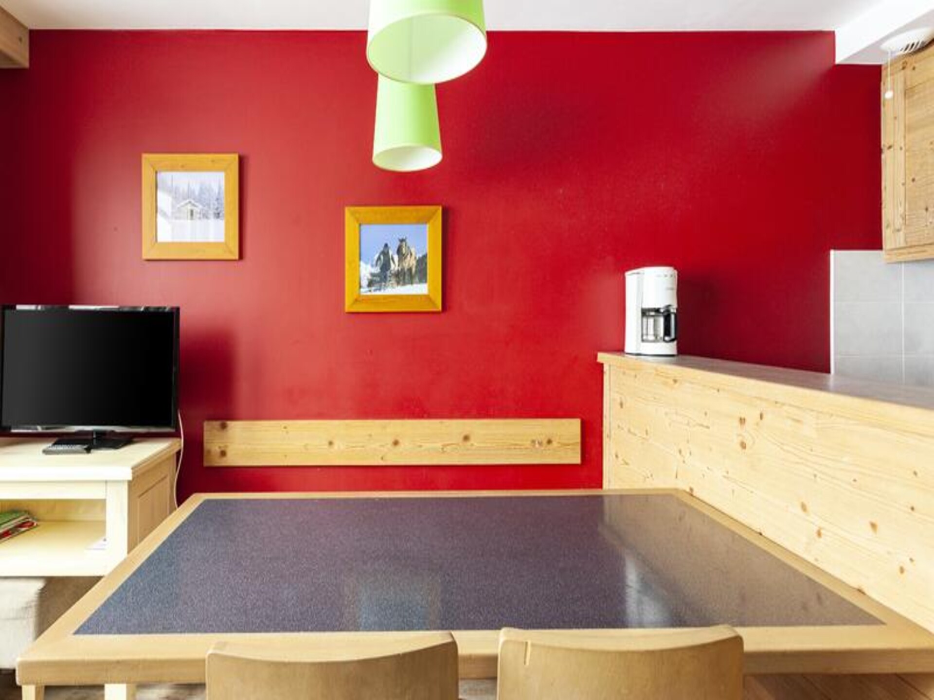 Appartement 7p in het autovrije La Tania, direct bij de piste en winkels - foto 12