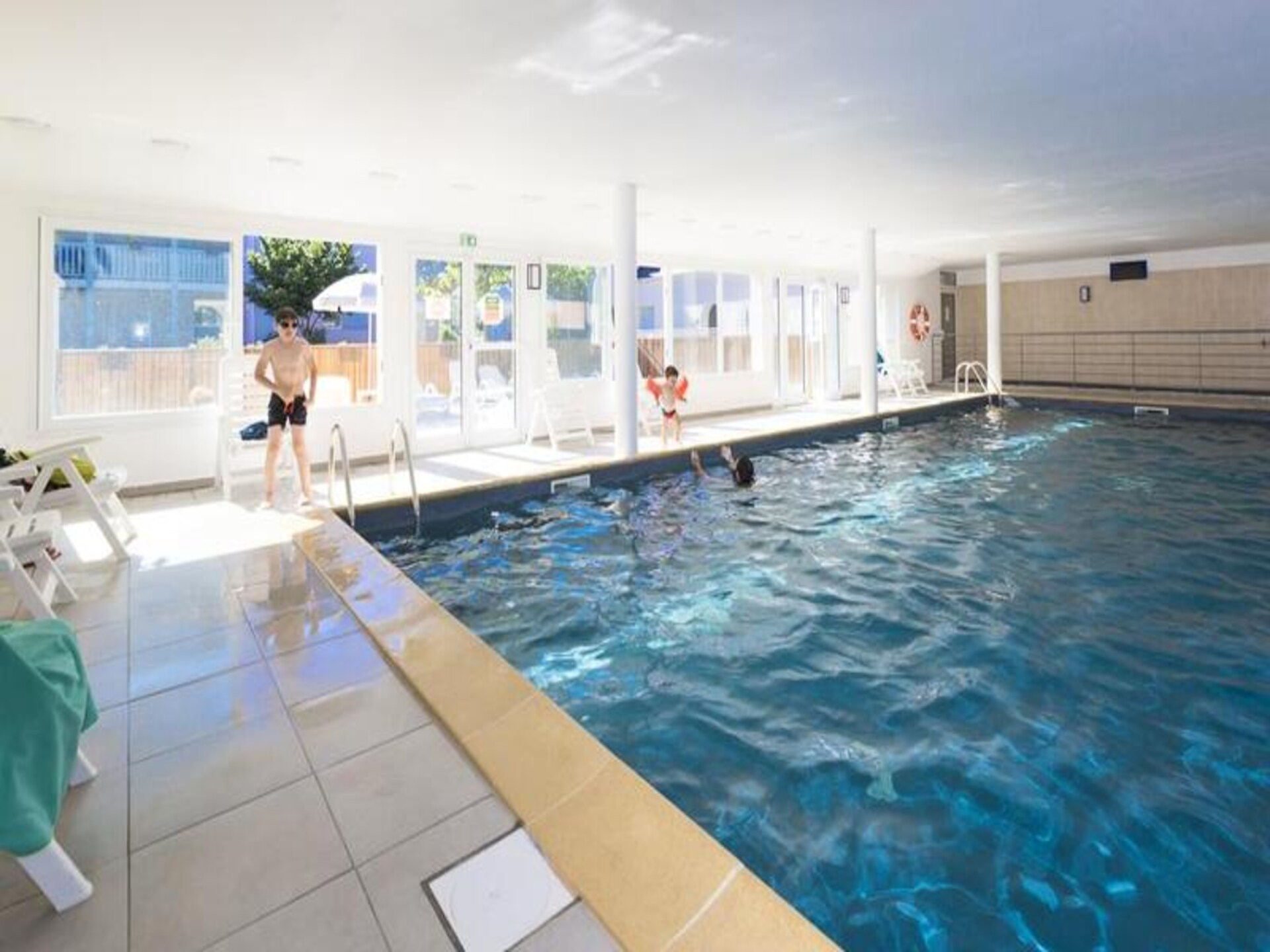Ruime maisonette voor 8 bij Dinan en Saint-Malo met binnenzwembad - foto 1