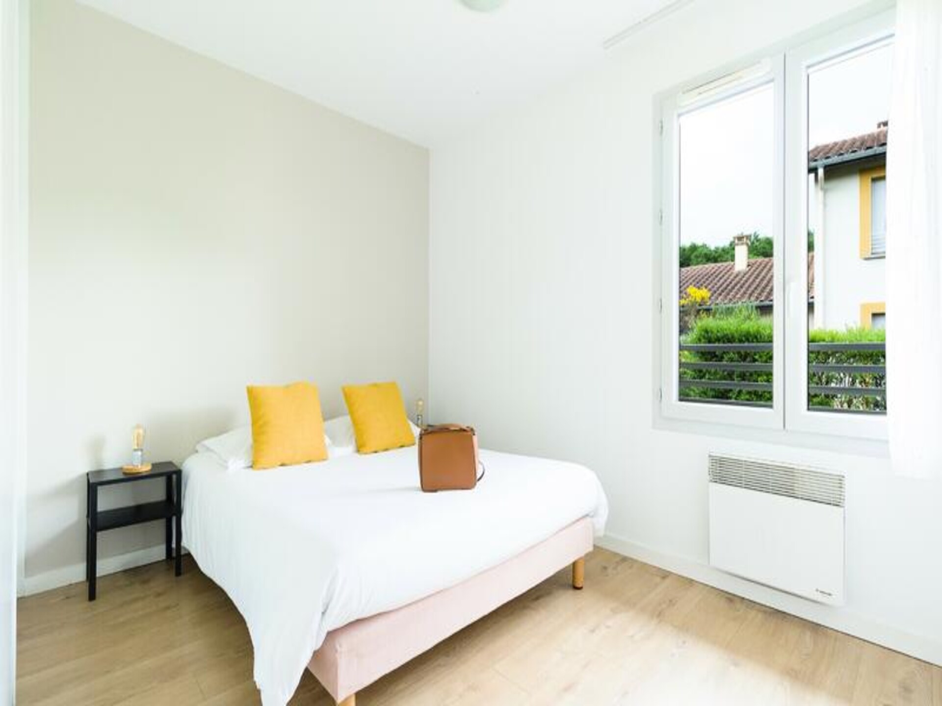 Ruim duplex appartement voor 8 personen bij Lyon met zwembad - foto 14
