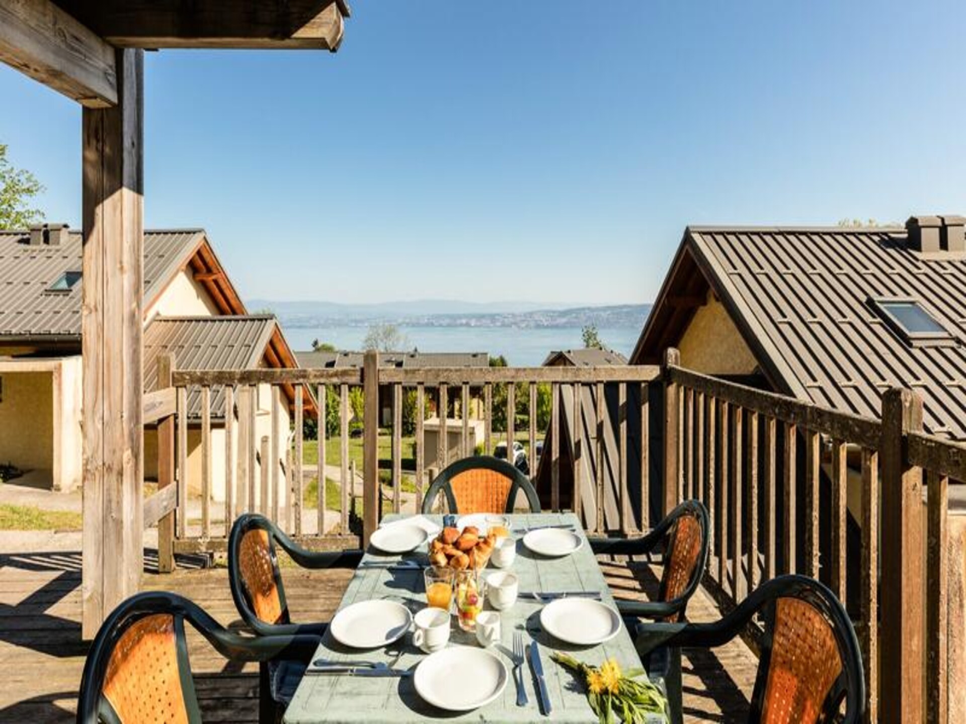 Rustiek chalet-appartement bij het Meer van Genève met zwembad en tennis - foto 3