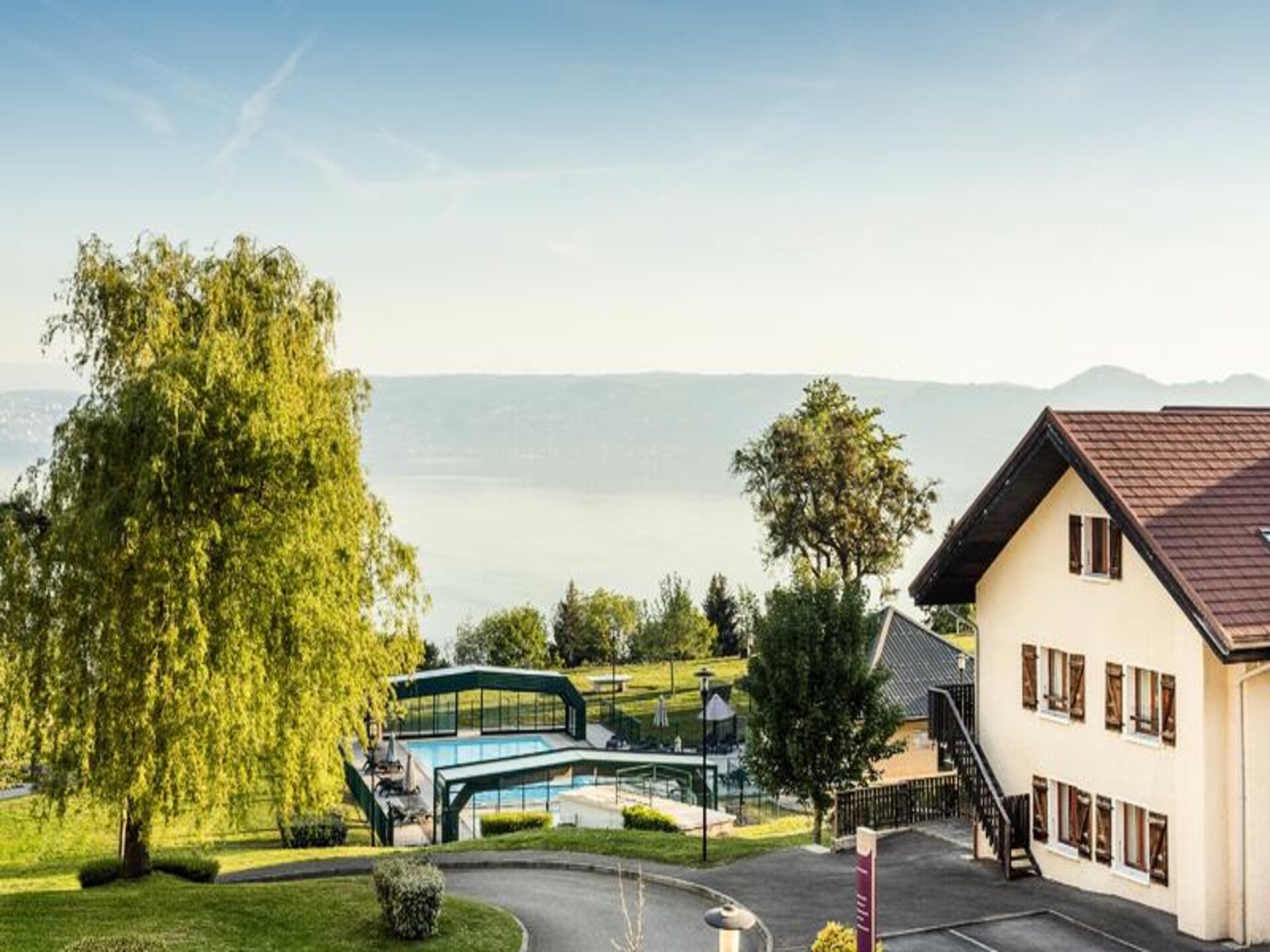 Rustiek chalet-appartement bij het Meer van Genève met zwembad en tennis - foto 8