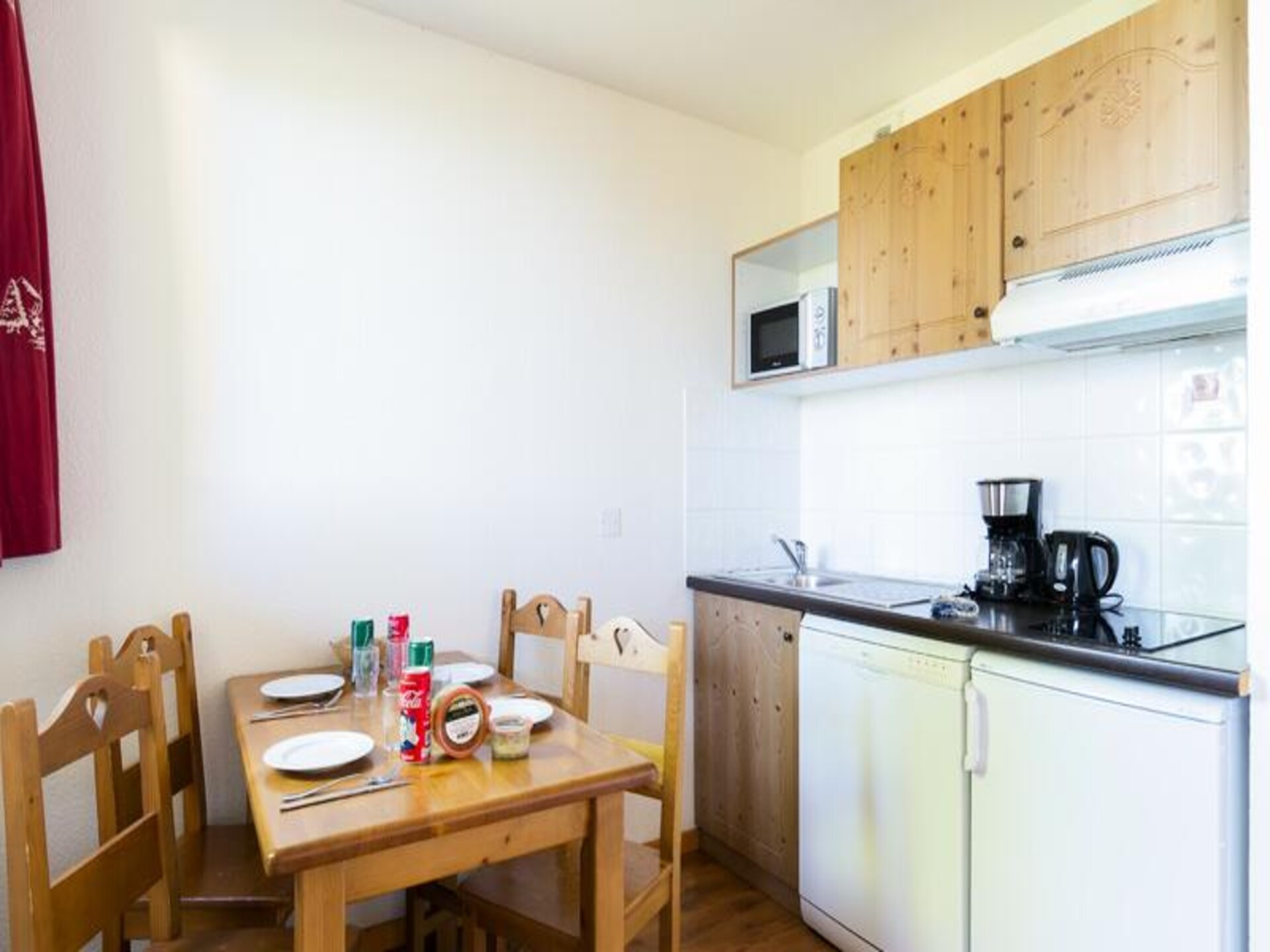 Rustiek chalet-appartement bij het Meer van Genève met zwembad en tennis - foto 23