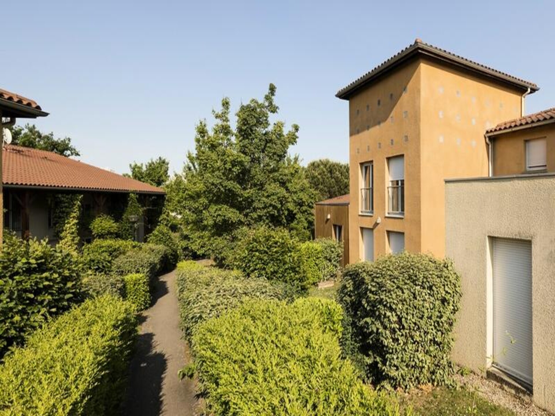 Ruim duplexappartement voor 8 personen bij Lyon met zwembad - foto 8