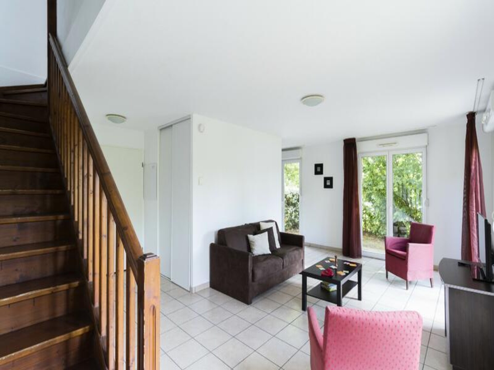 Ruim duplexappartement voor 8 personen bij Lyon met zwembad - foto 18