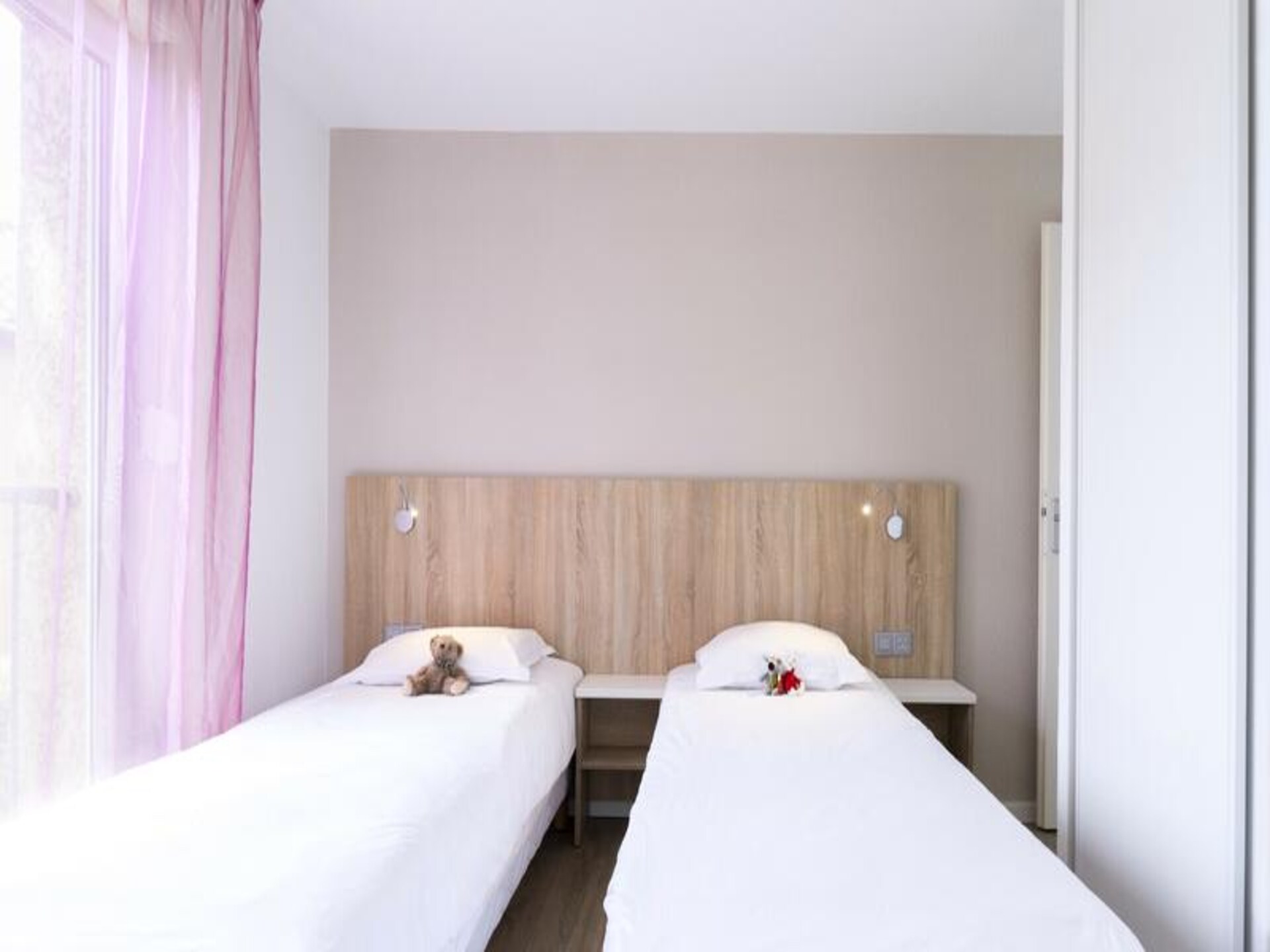 Ruim duplexappartement voor 8 personen bij Lyon met zwembad - foto 21