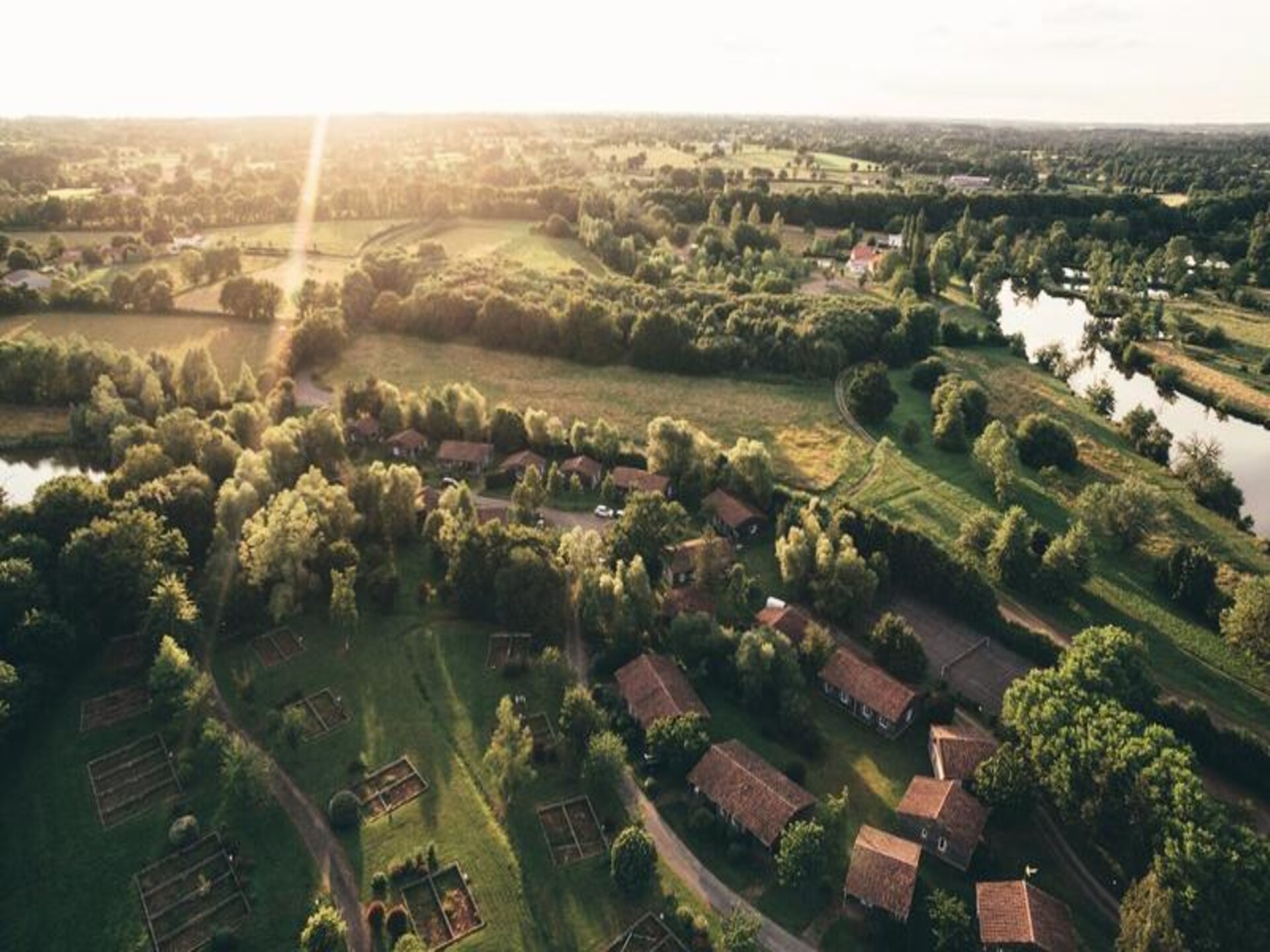 Groen tweepersoonsappartement aan visvijver nabij Puy du Fou - foto 7