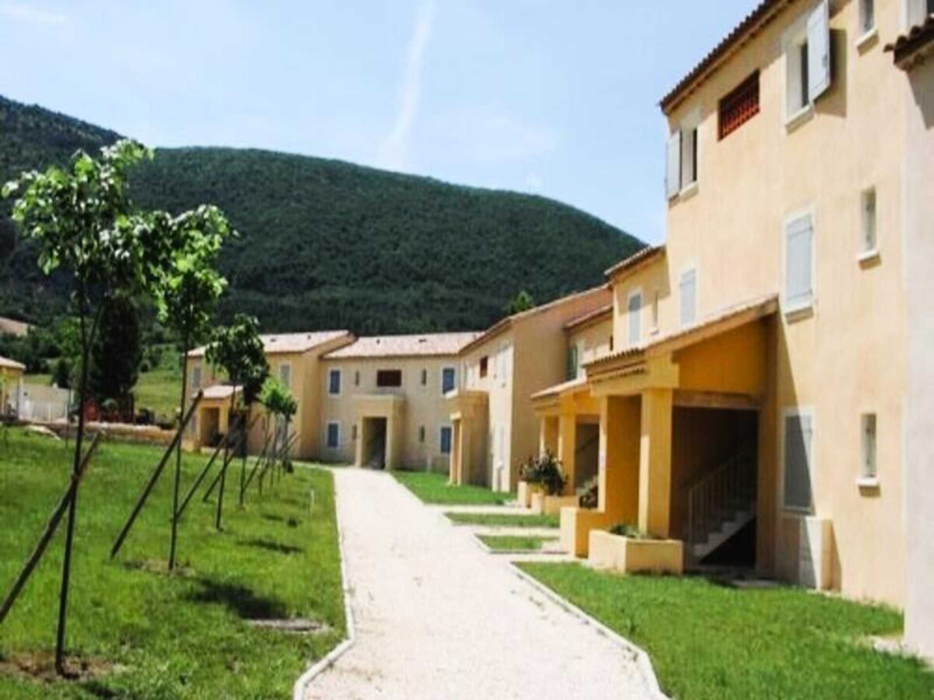 Appartement Résidence Le Hameau des Sources *** in Montbrun-les-Bains, Drôme Provençale - foto 8