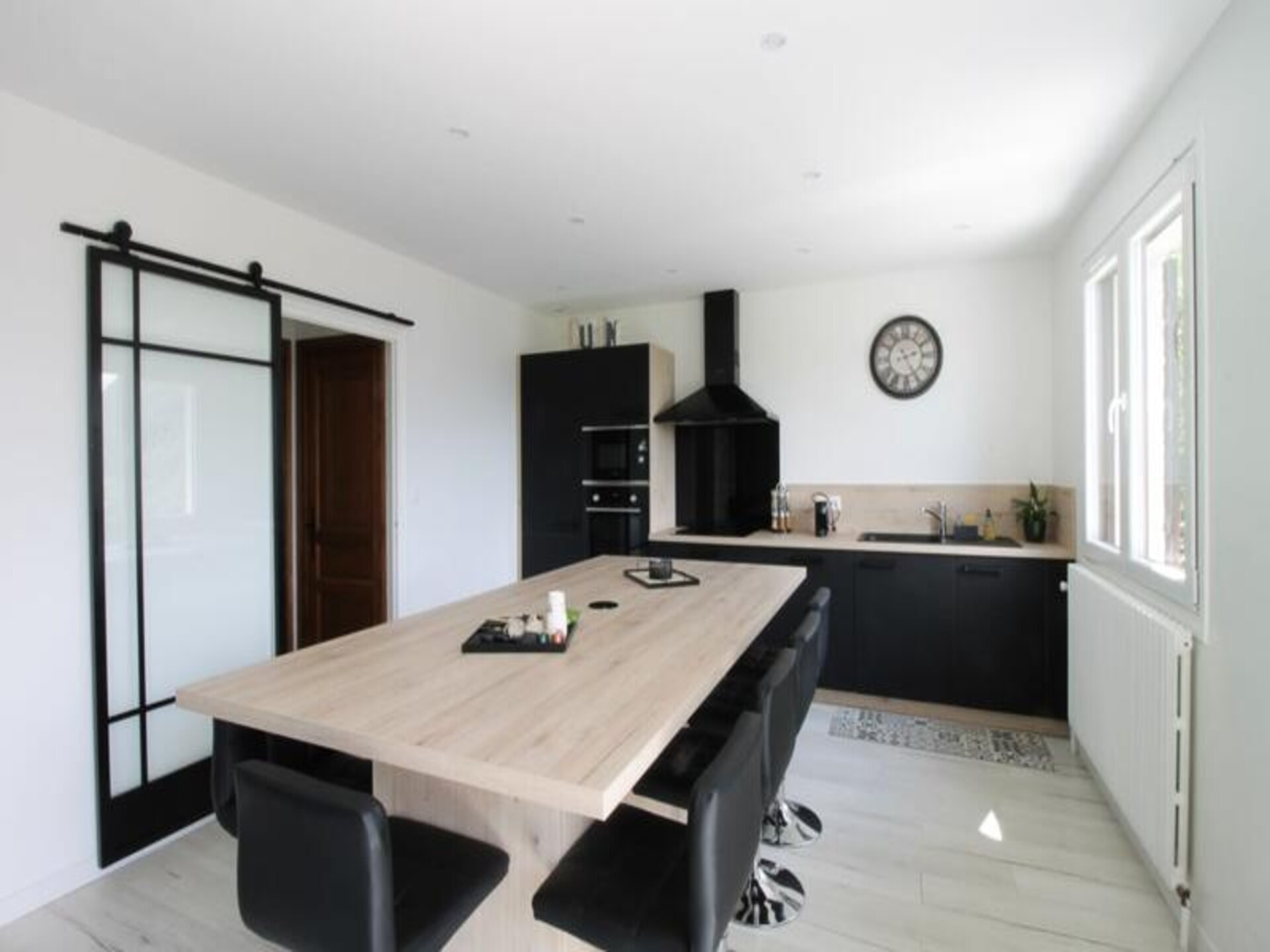 Sfeervol chalet met 5 slaapkamers en panorama op Lac d'Aiguebelette - foto 4