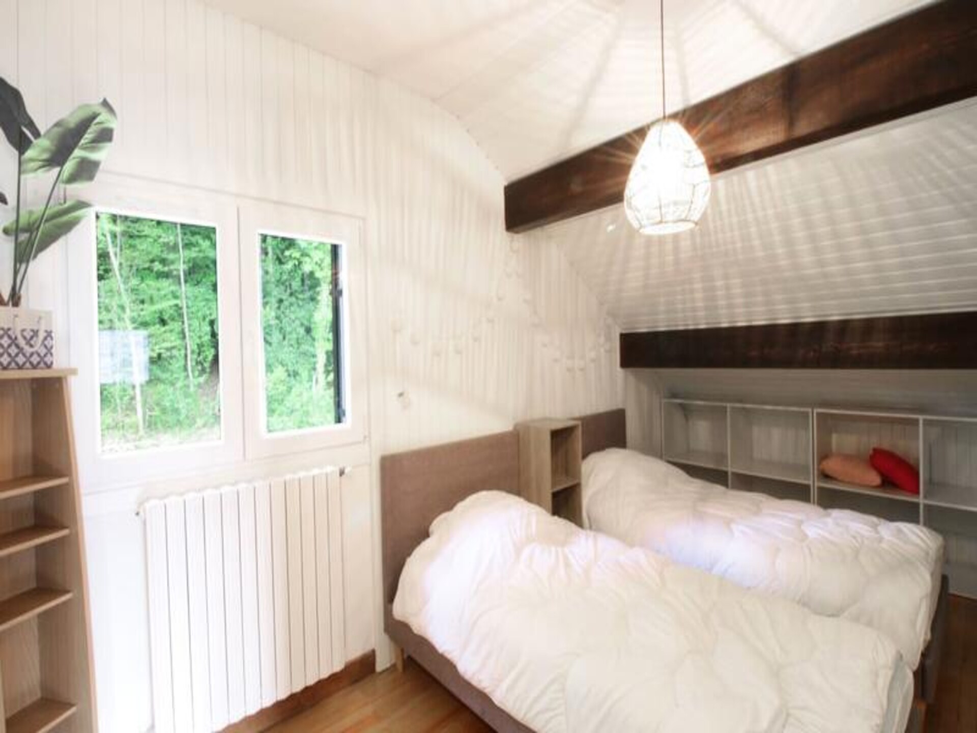 Sfeervol chalet met 5 slaapkamers en panorama op Lac d'Aiguebelette - foto 13