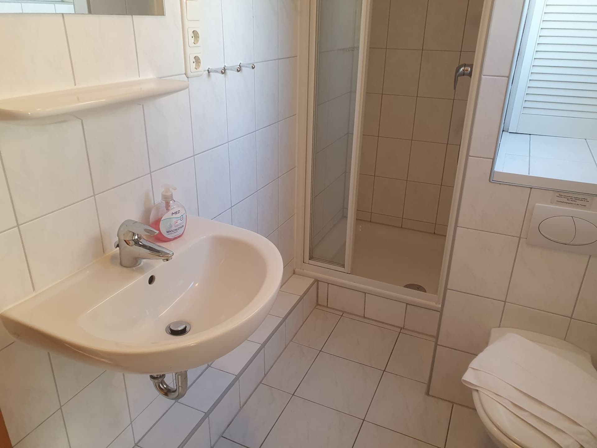 Ruime woonboot voor 6 personen aan de Kroesliner See in Kröslin - foto 17