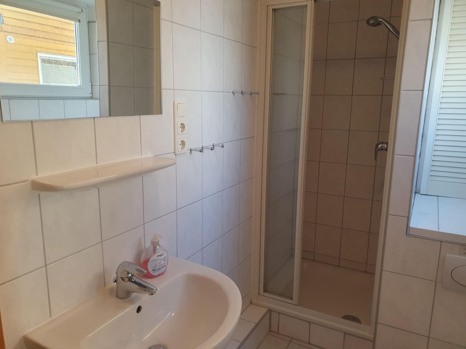 Ruime woonboot voor 6 personen aan de Kroesliner See in Kröslin - foto 18