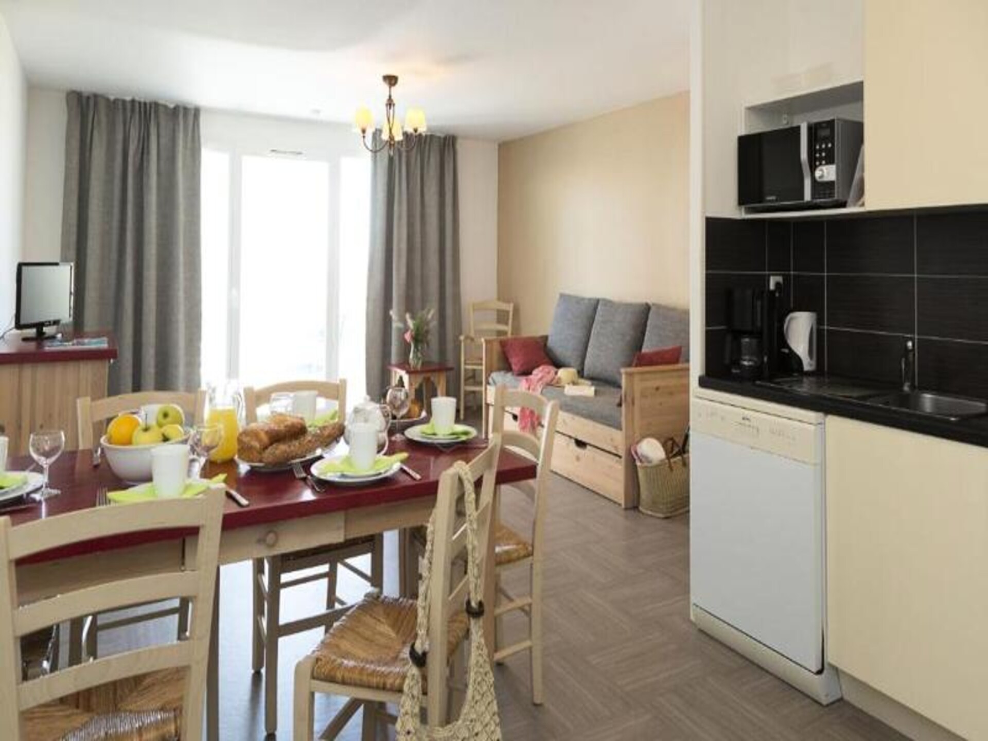 8-persoons appartement met zeezicht in Plougasnou, direct aan het strand - foto 12