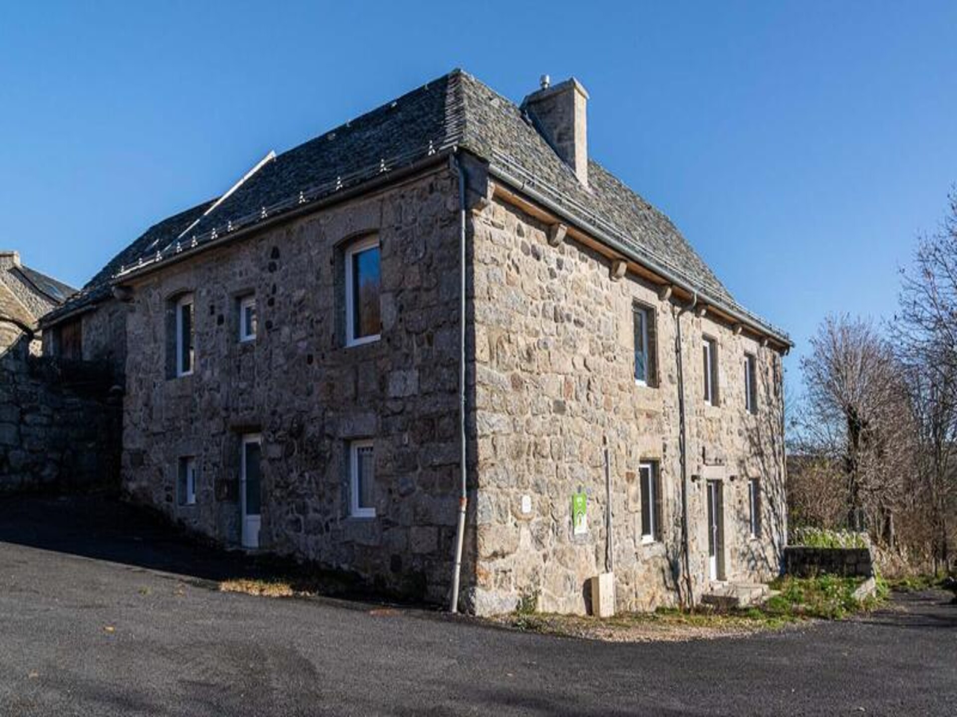 Authentieke Pastorie in Recoules d'Aubrac voor 8 Personen - foto 5