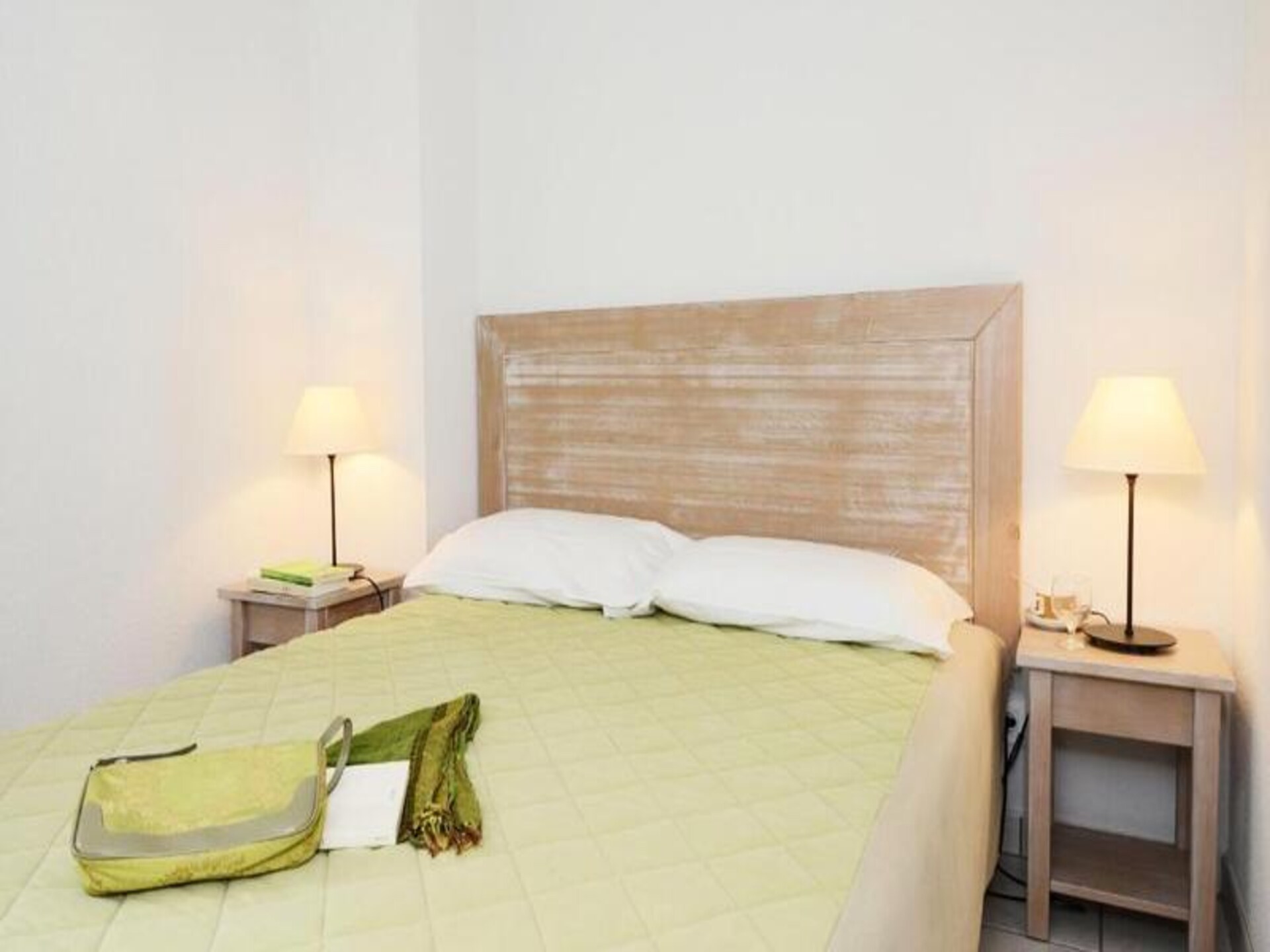 Groen appartement voor 4 bij Rignac met zwembad en uitzicht op de natuur - foto 9