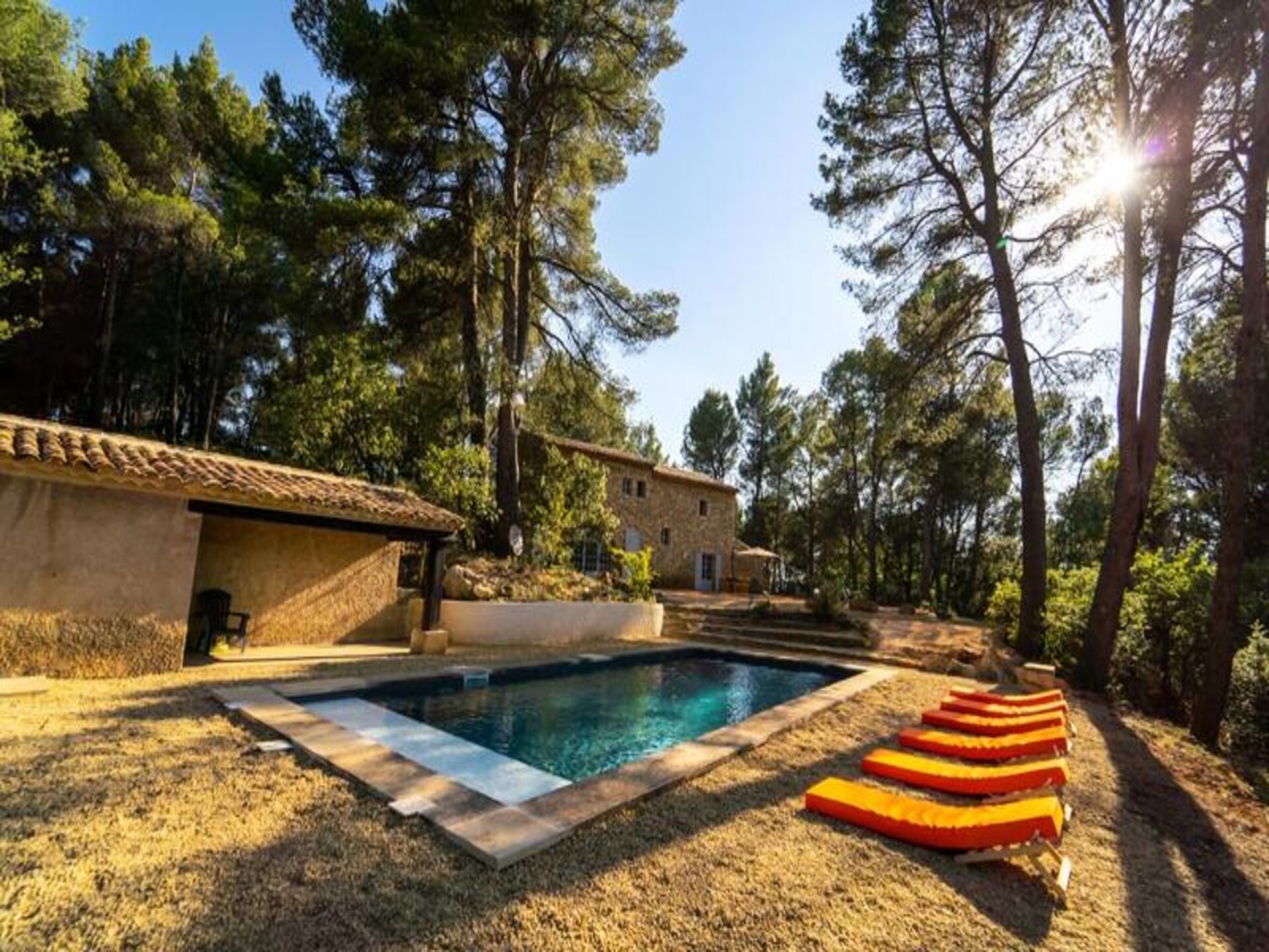 Provençaalse boerderij met verwarmd zwembad en uitzicht op Roussillon - foto 2