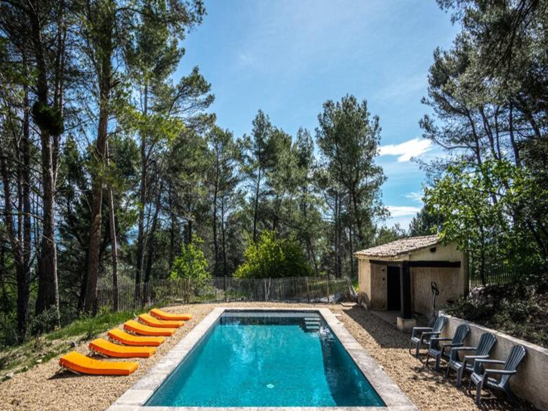 Provençaalse boerderij met verwarmd zwembad en uitzicht op Roussillon - foto 5