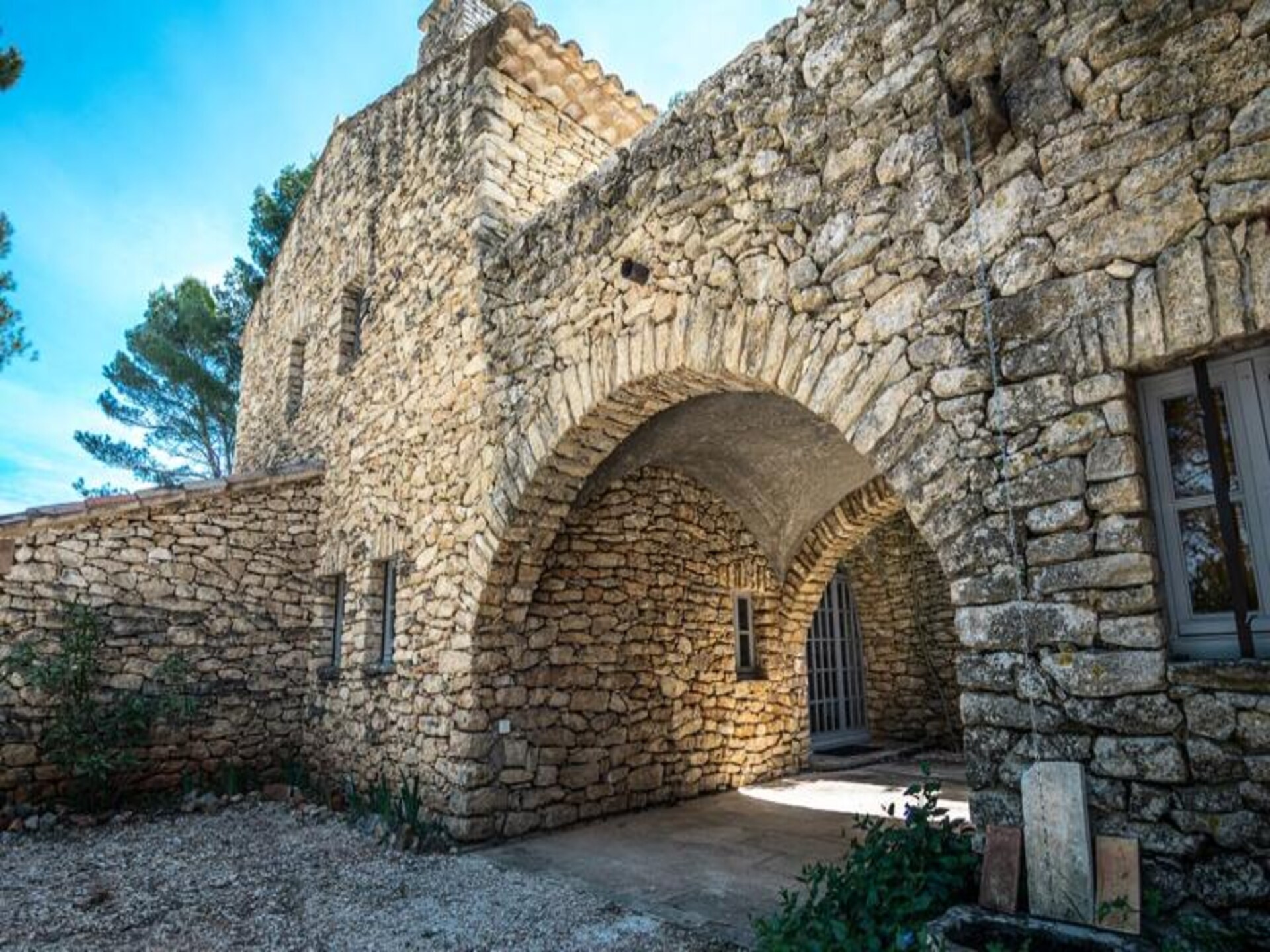 Provençaalse boerderij met verwarmd zwembad en uitzicht op Roussillon - foto 7