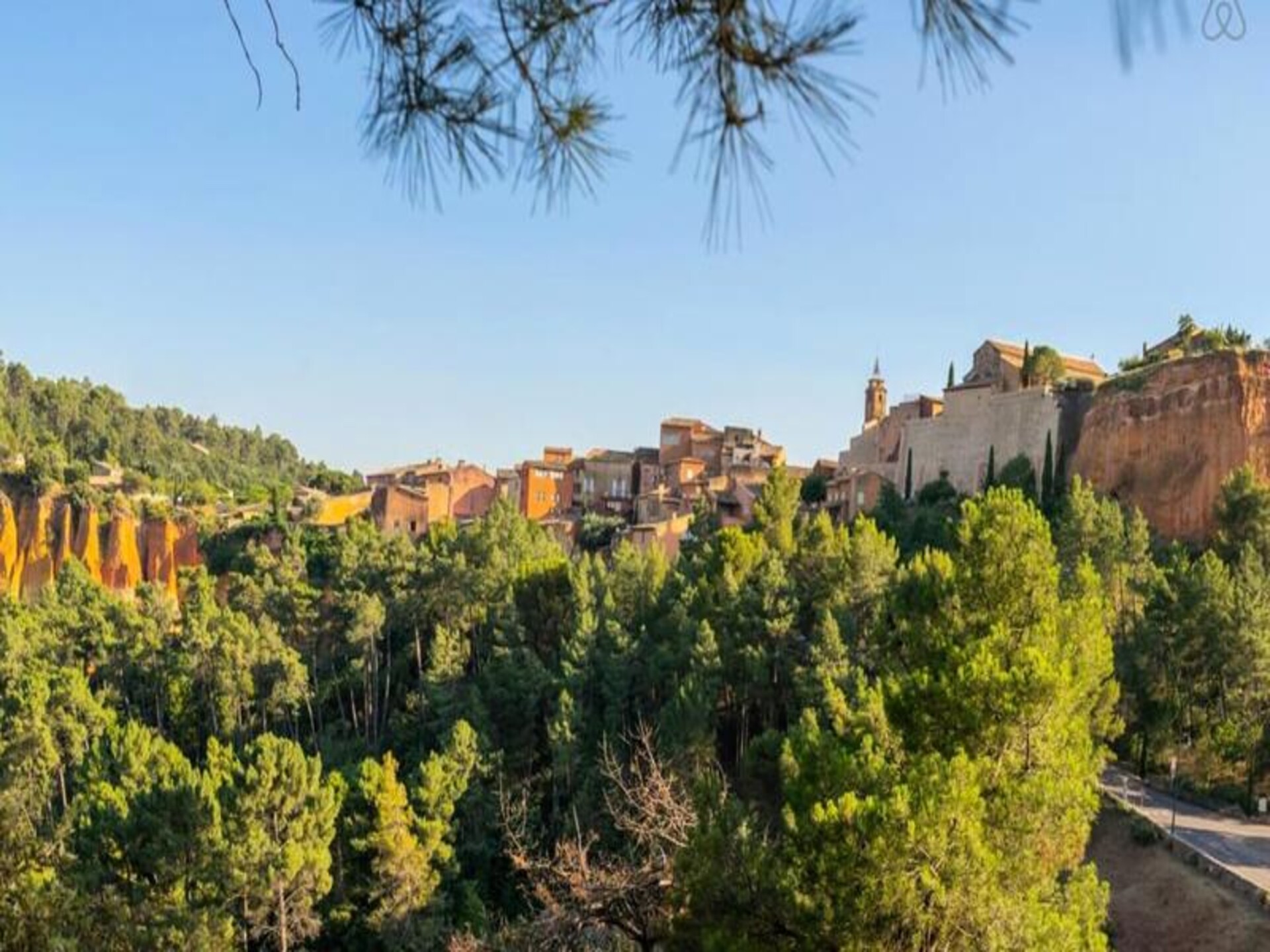 Provençaalse boerderij met verwarmd zwembad en uitzicht op Roussillon - foto 8