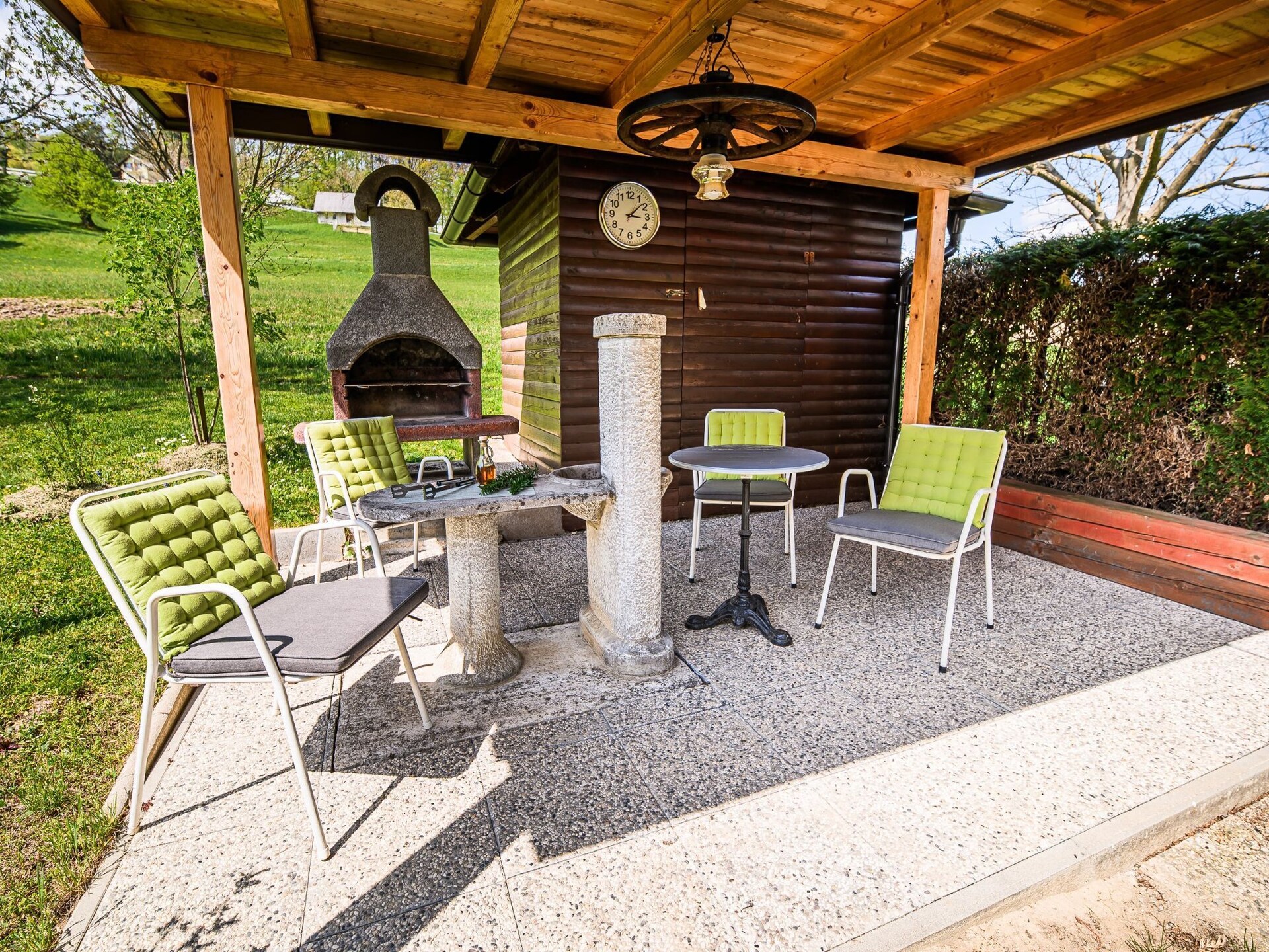 Zonnig driekamerappartement met terras vlakbij waterpark in Podčetrtek - foto 26