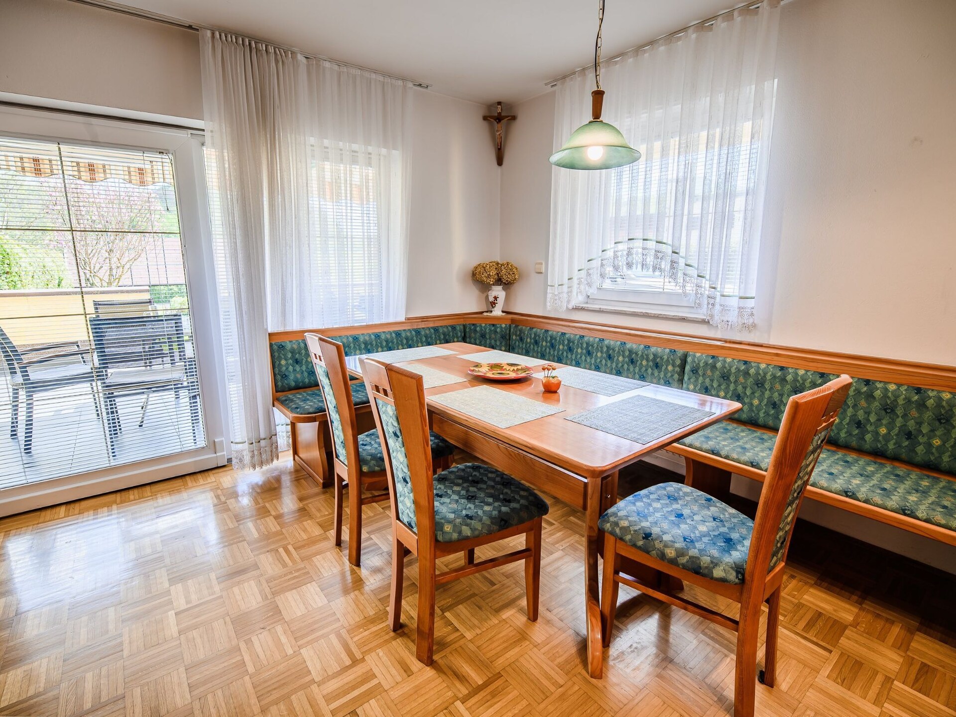 Zonnig driekamerappartement met terras vlakbij waterpark in Podčetrtek - foto 5