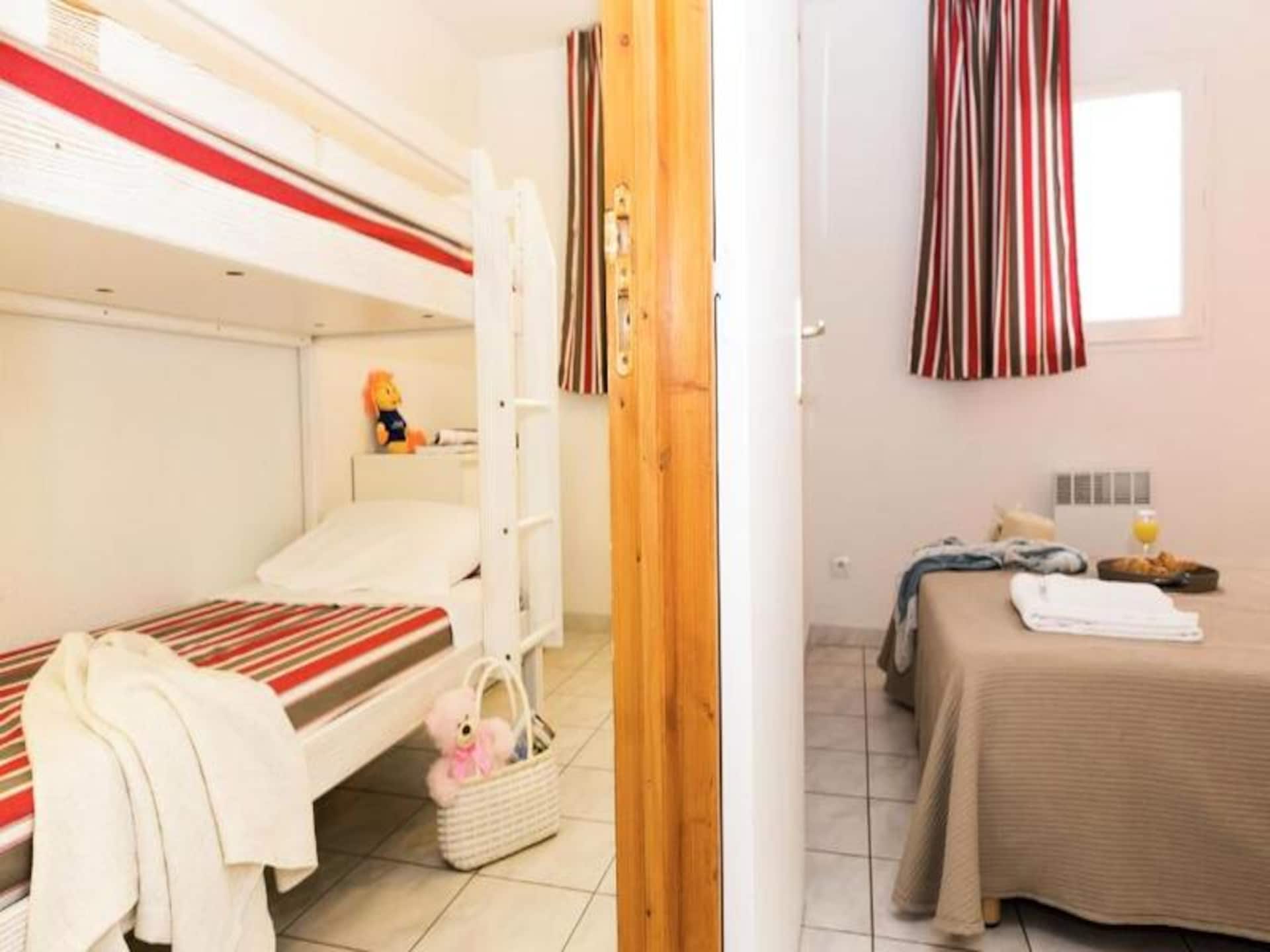 Comfortabel 7-persoonsappartement in Salavas met zwembad en tuin - foto 12