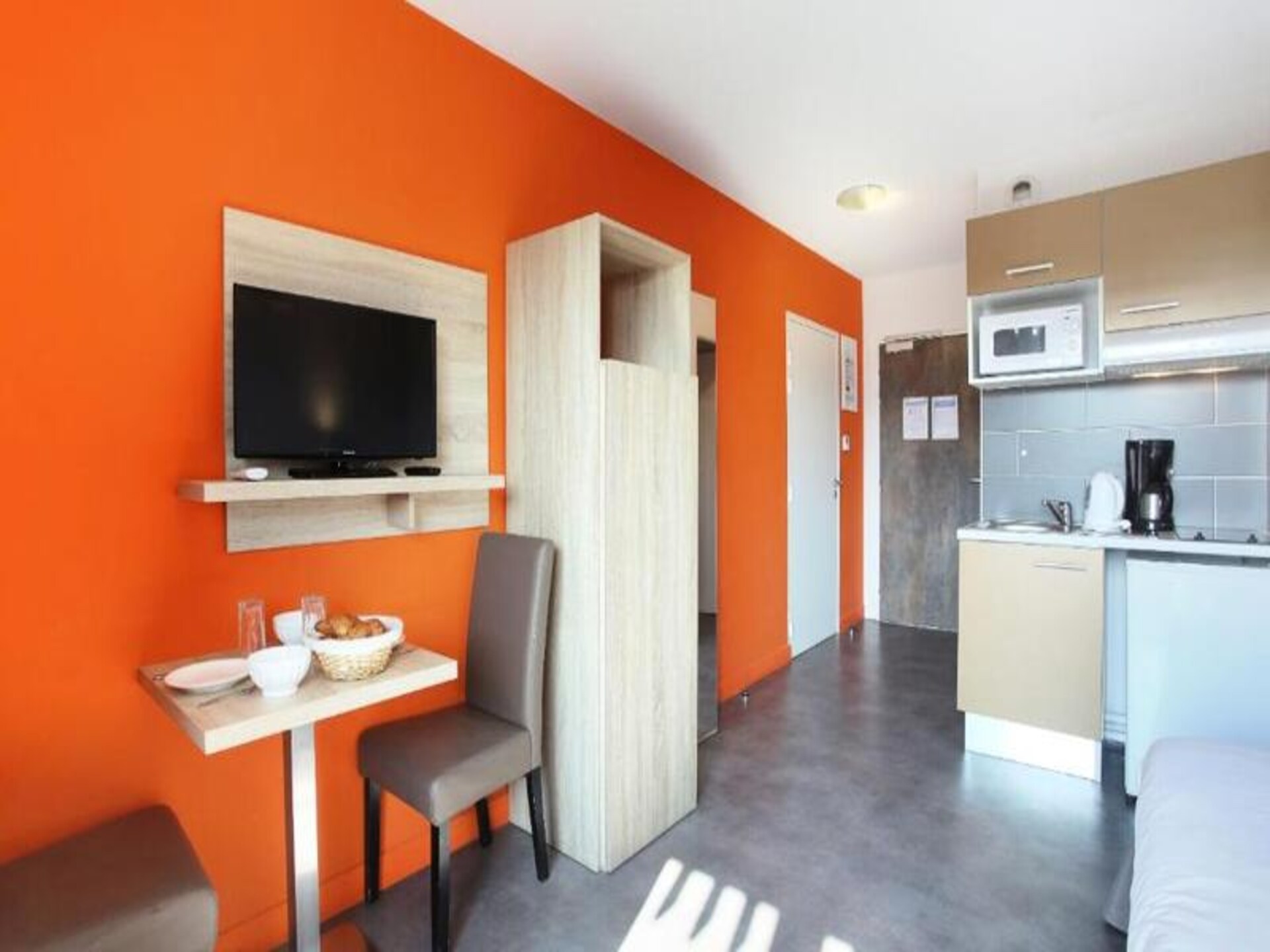 Studio voor 2 met airco, tuin en zwembad op 300m van strand in Sète - foto 15