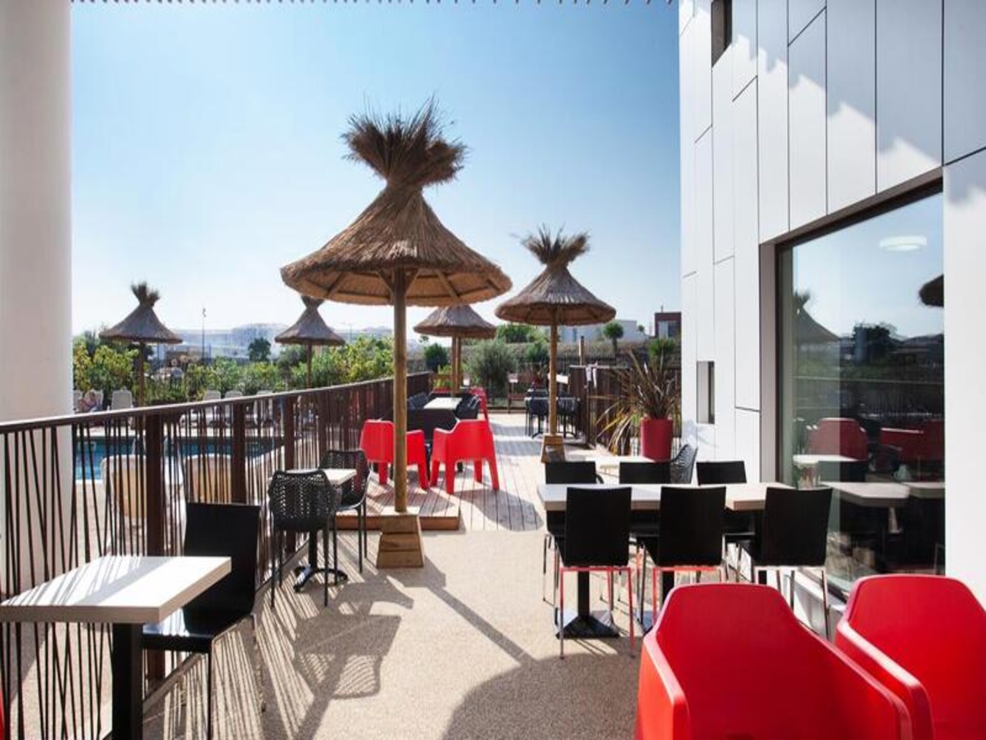 Ruim 8-persoons appartement met terras op 300m van het strand in Sète - foto 5