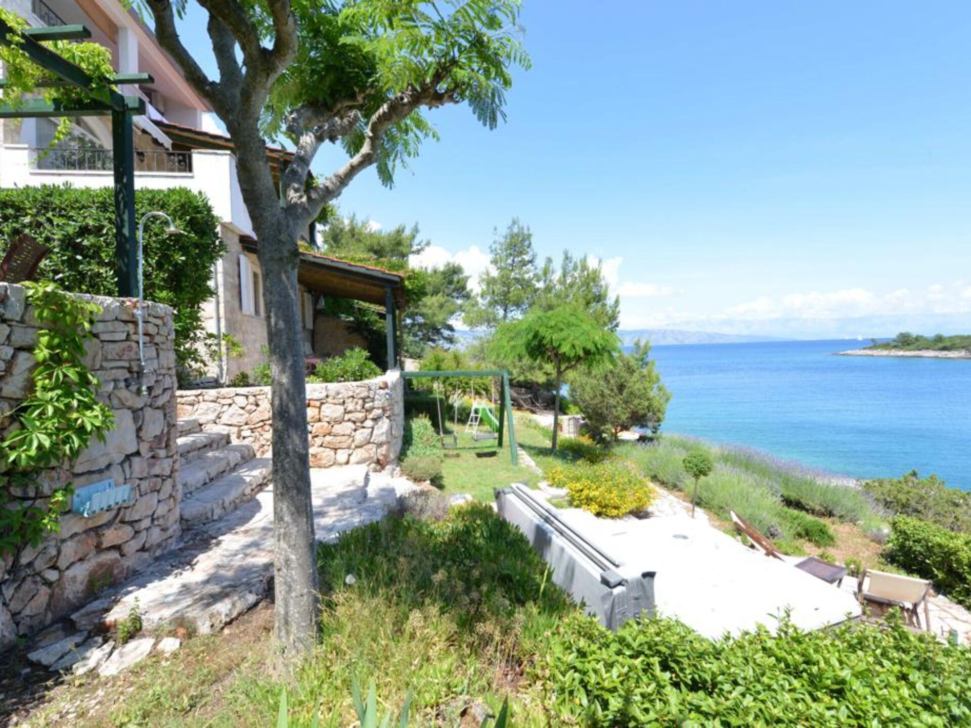 Studio Ruzmarin aan zee in Vrboska, Hvar – direct aan het strand - foto 22