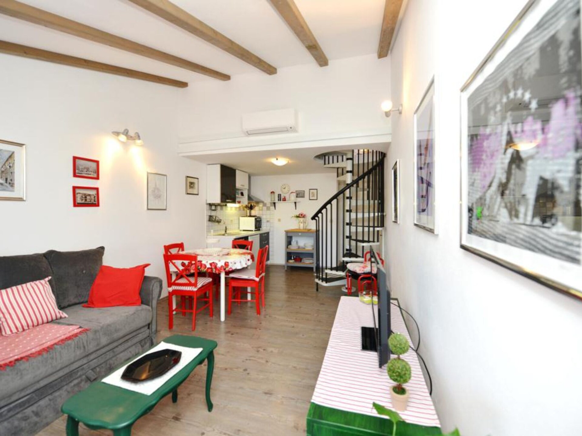 Appartement Smokva aan Zee in Vrboska – Rust & Comfort op Hvar - foto 7