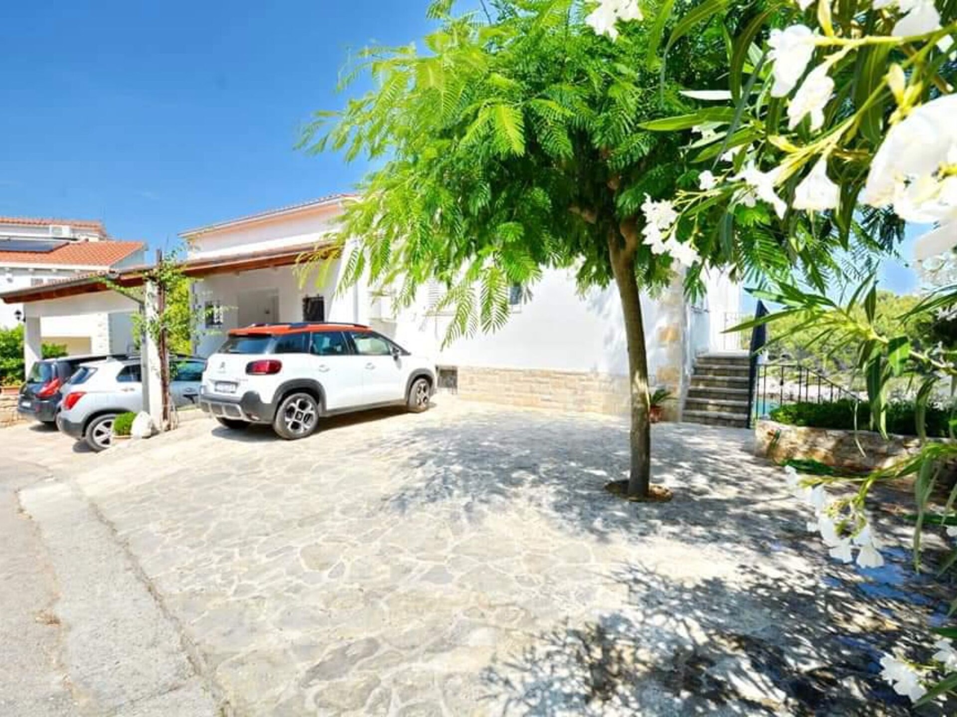 Appartement Maslina aan zee in Vrboska – 30 meter van het strand - foto 18