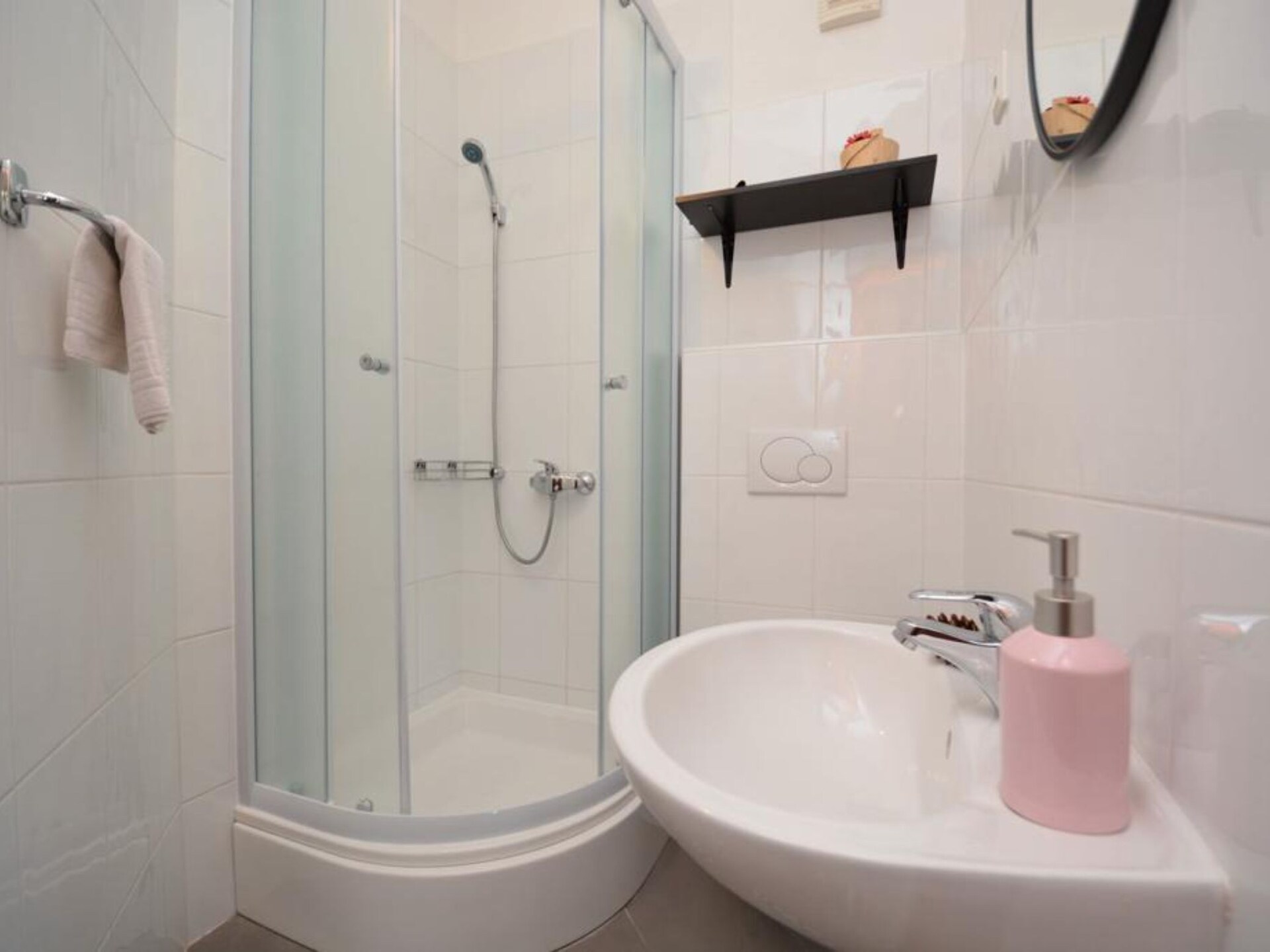 Appartement Maslina aan zee in Vrboska – 30 meter van het strand - foto 16