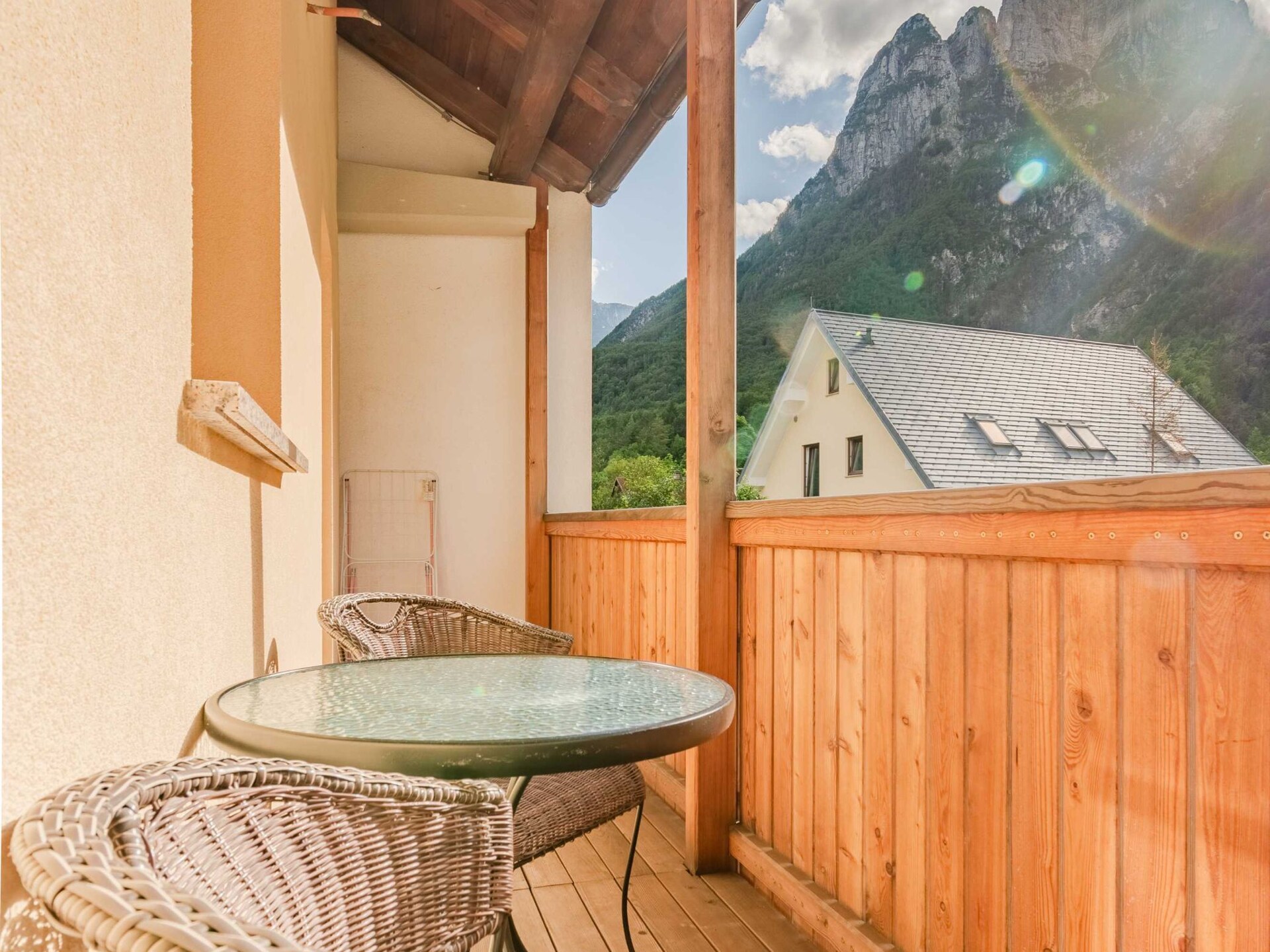 Rustiek appartement met balkon aan de rivier in Log pod Mangartom - foto 29