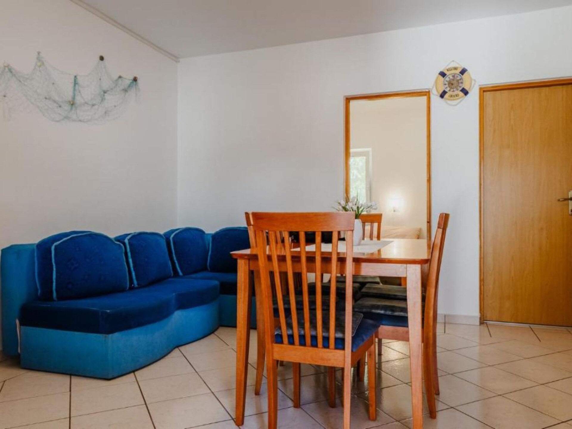 Knus appartement voor 6 aan zee in Vir met terras en WiFi - foto 1